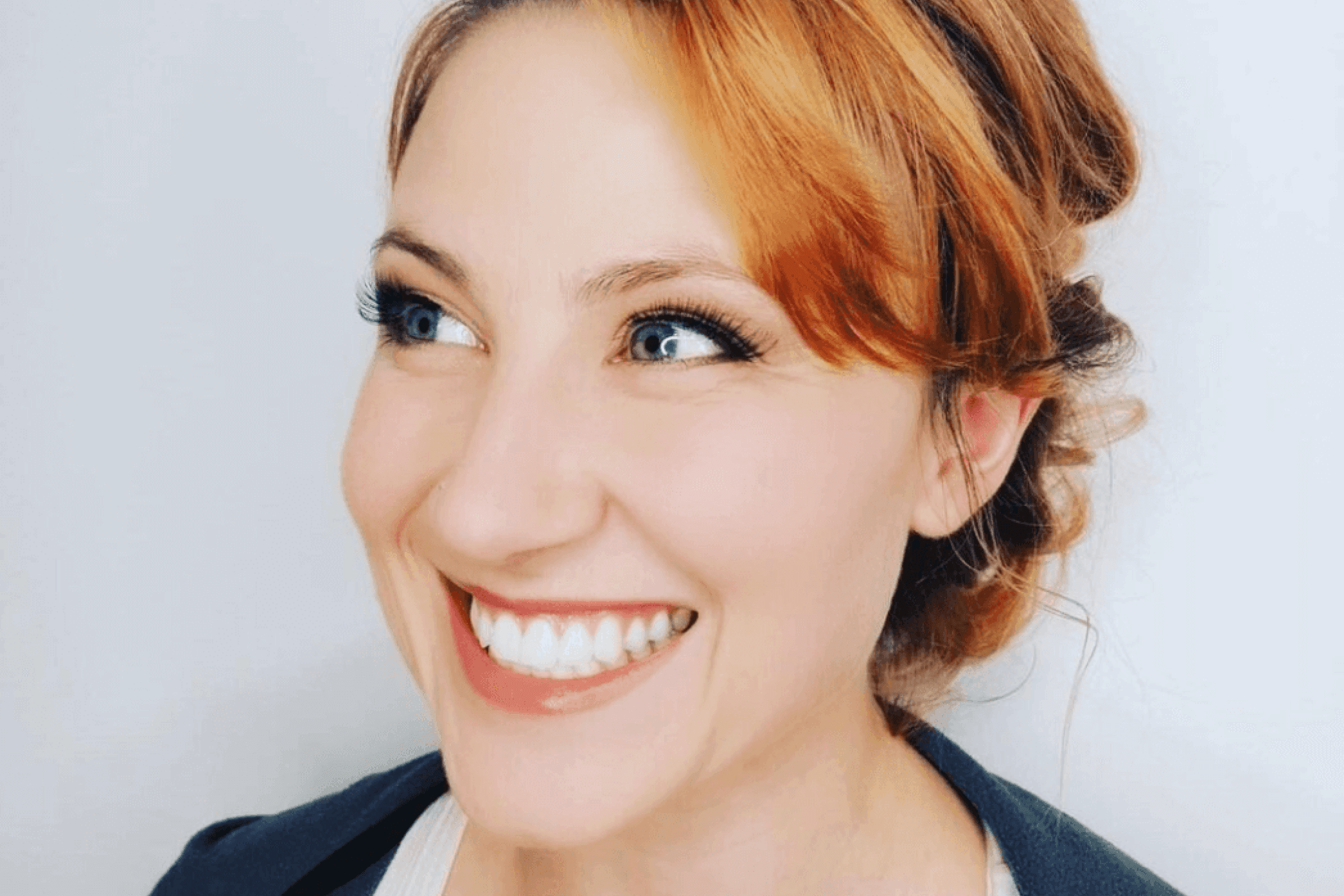 Lizzy Hodcroft smiling 