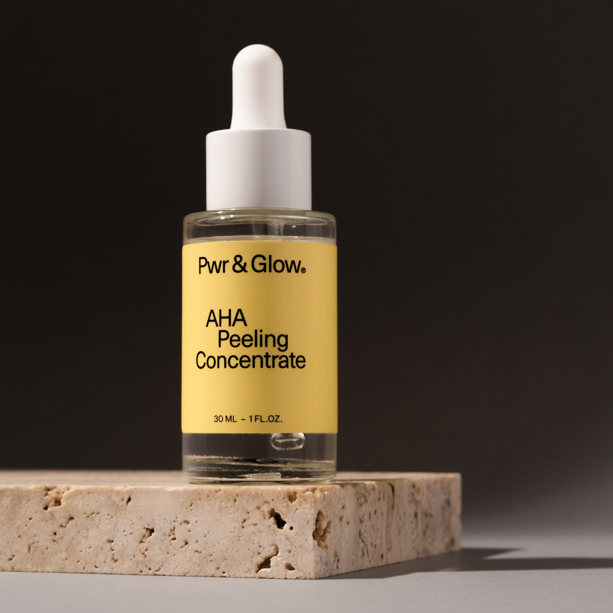 Pwr & Glow peeling concentrate product photo
