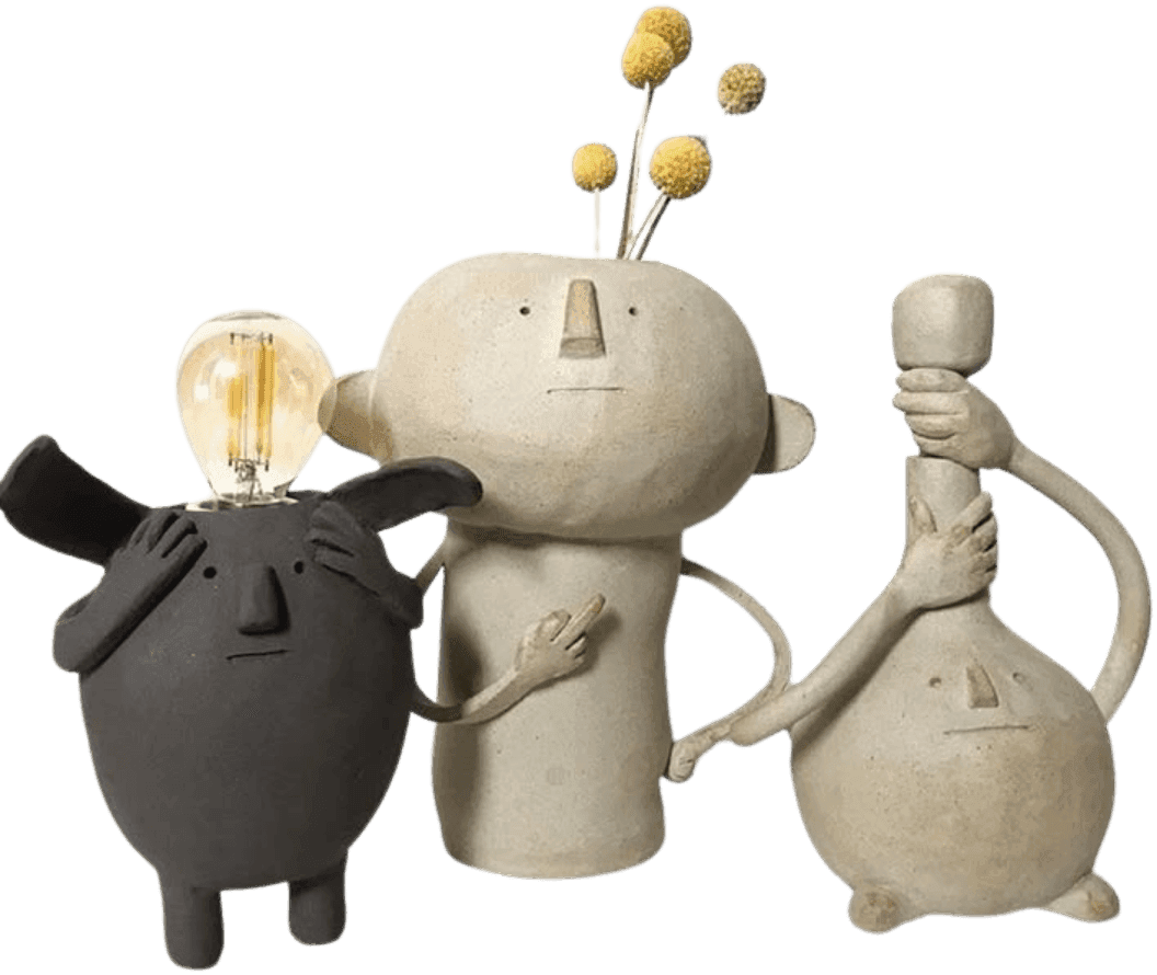 Minimalist clay figures with a lightbulb — symbolizing the gap between strong specialists and emerging leaders.