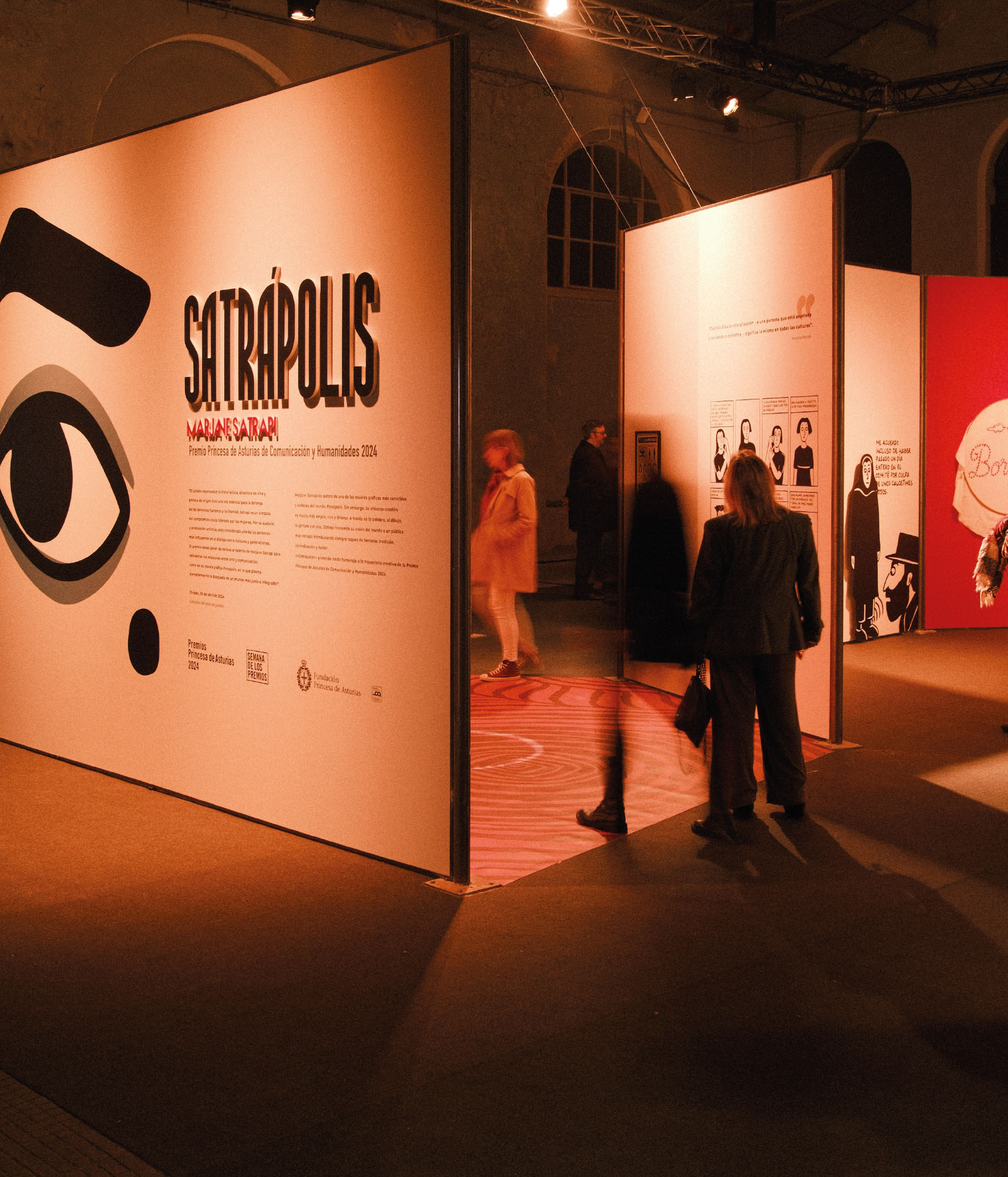 Gráfica expositiva interior Satrápolis — Dirección técnica y supervisión de montaje