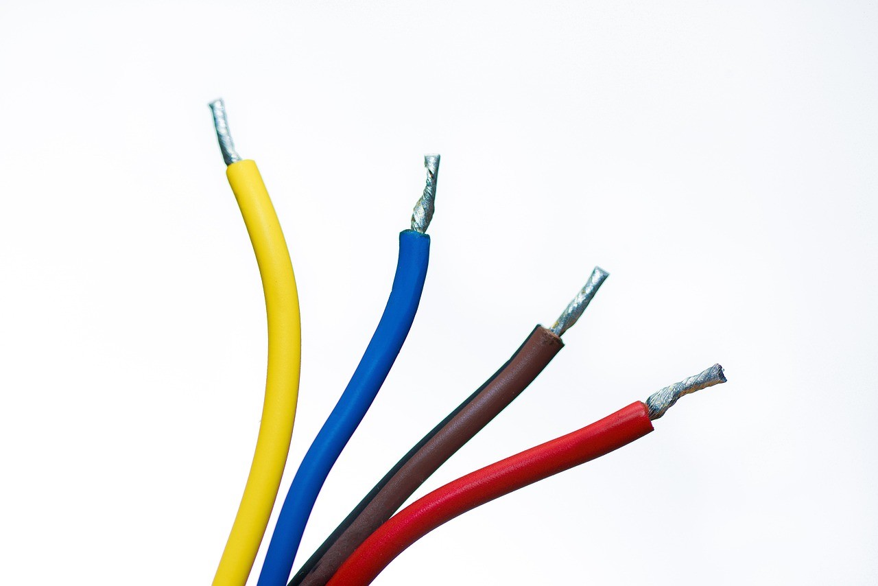 wires,-connection,-to-combine,-communication,-flow,-tip,-colorful,-electric,-ten - jarmoluk (pixabay)