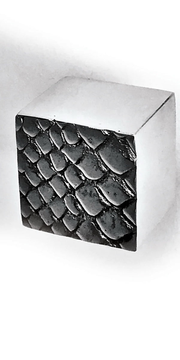 Snakeskin Drawer Handle