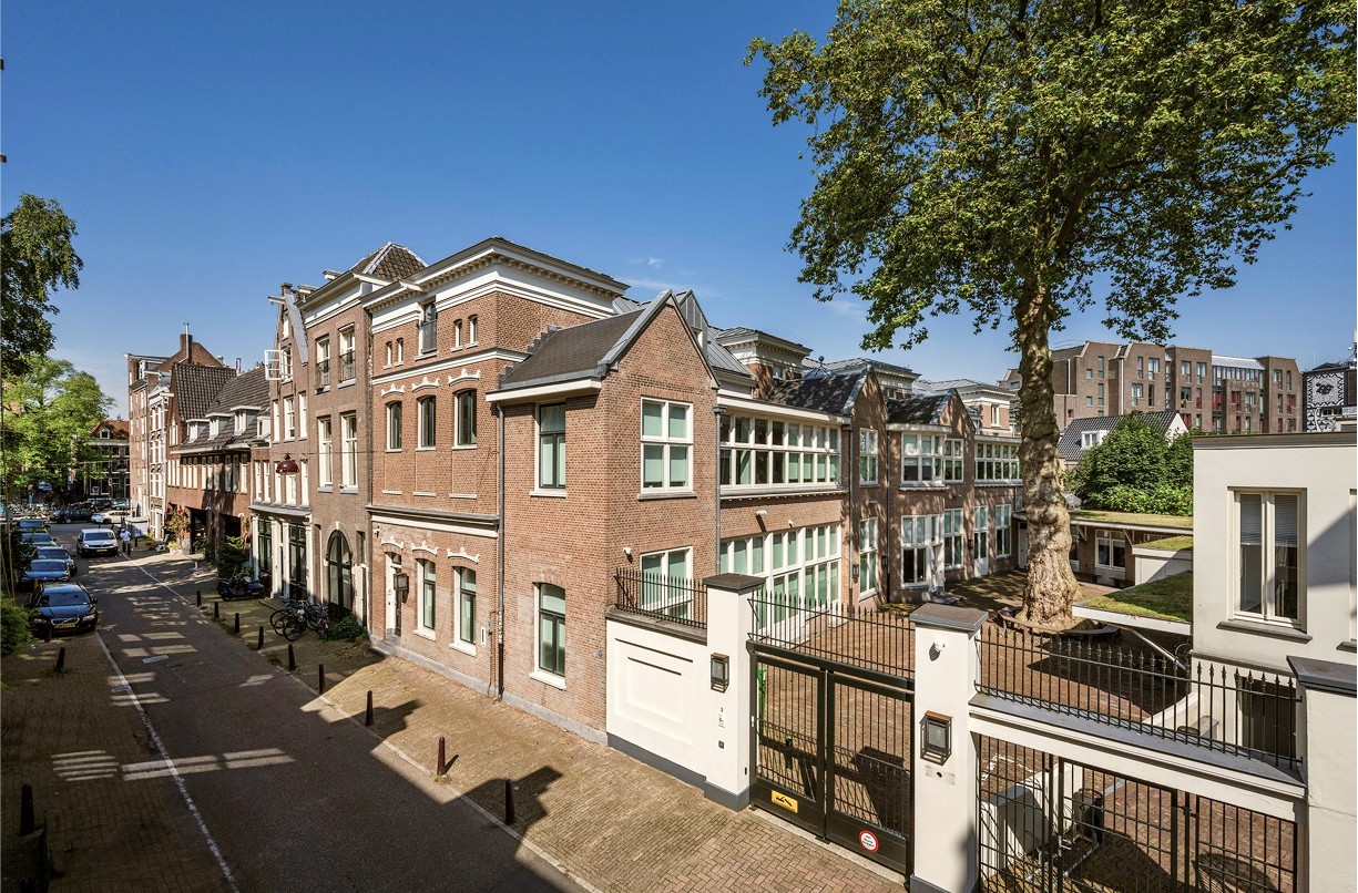 Revelane office