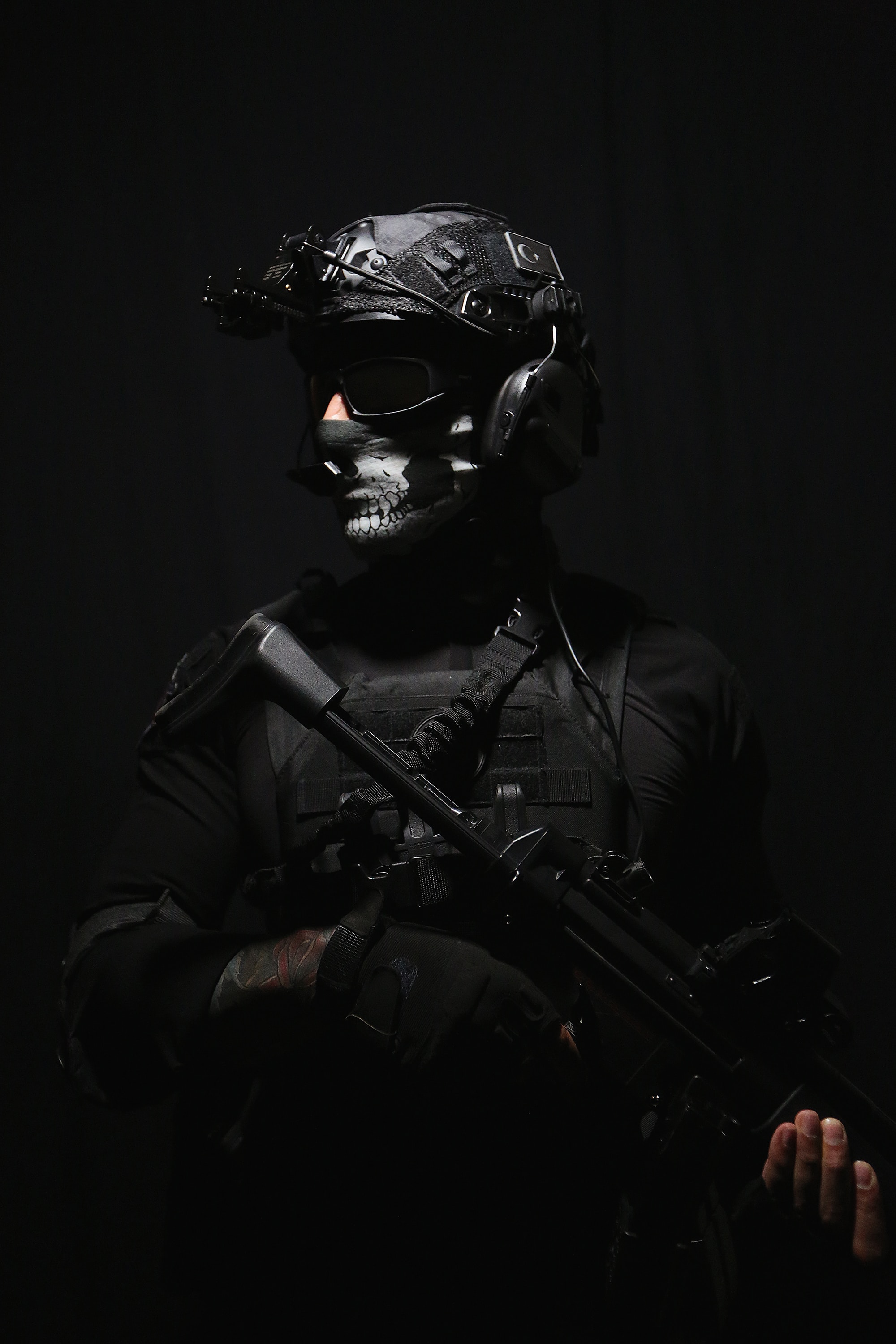 military soldier with night goggle