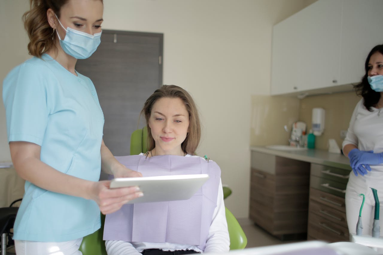 7 Best Tools for AI Dental Notes