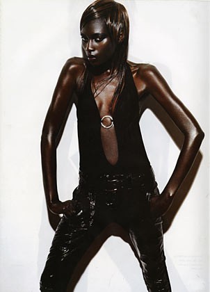 Woman in Teal Setting