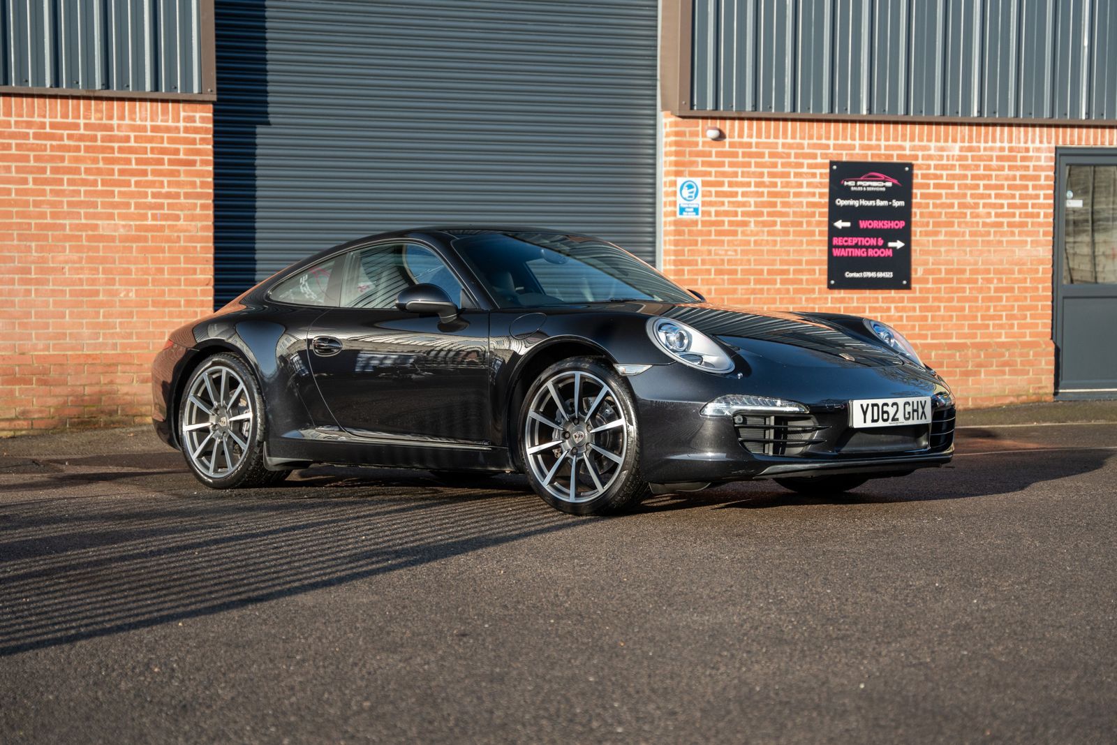 black porsche