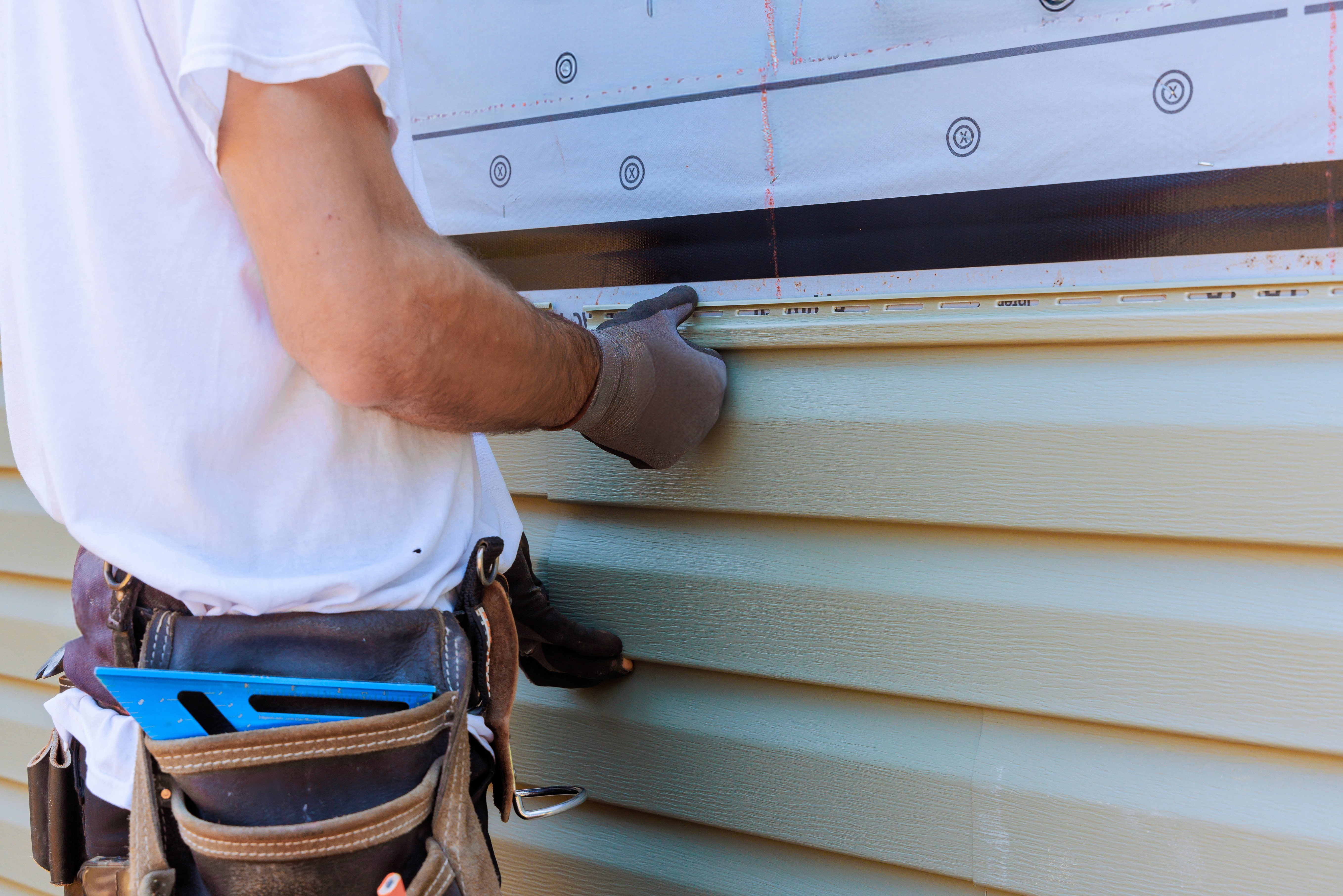 siding install