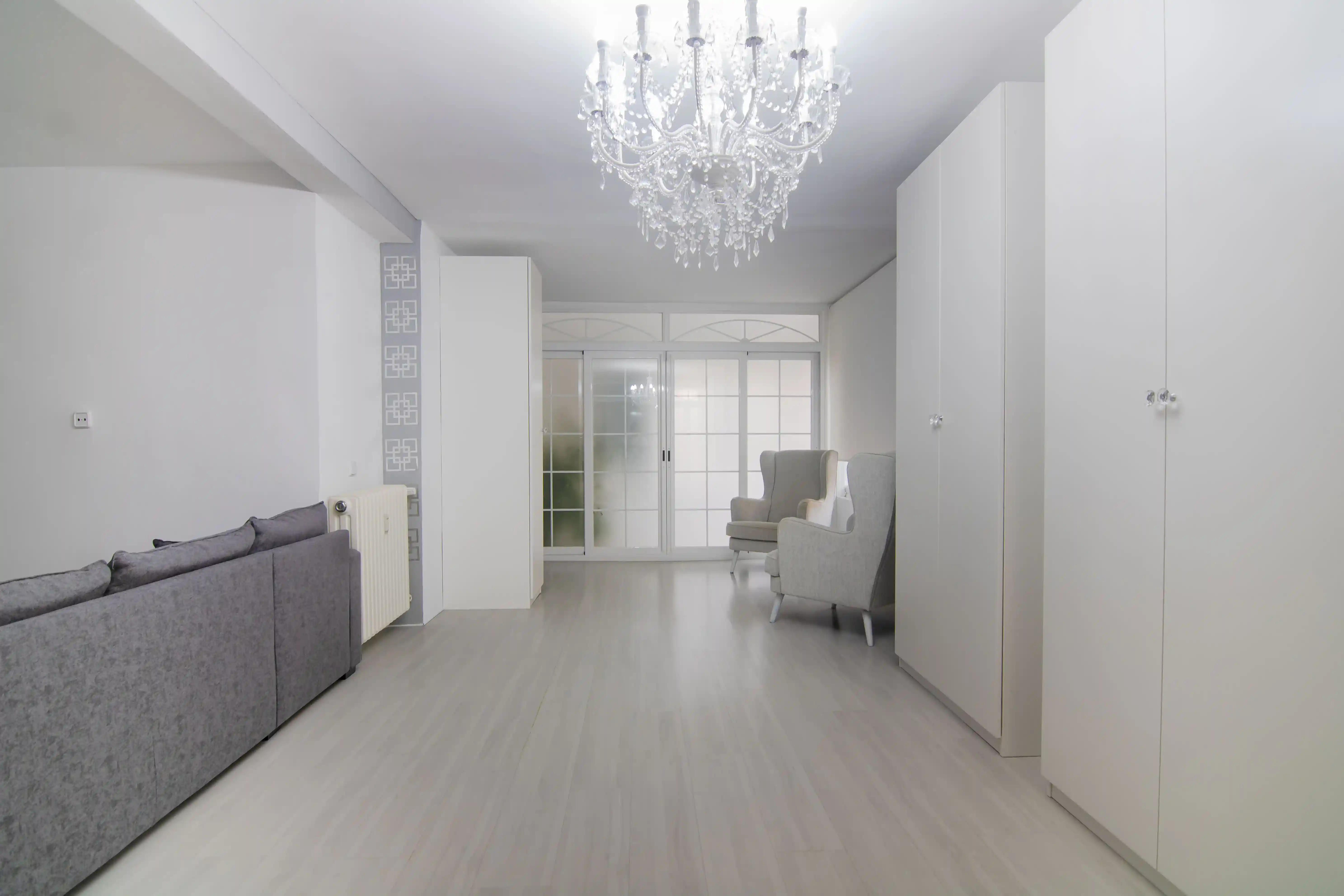 Pasillo-del-piso-en-calleo-andorra-canillas