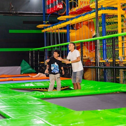 彈床和繩索課程