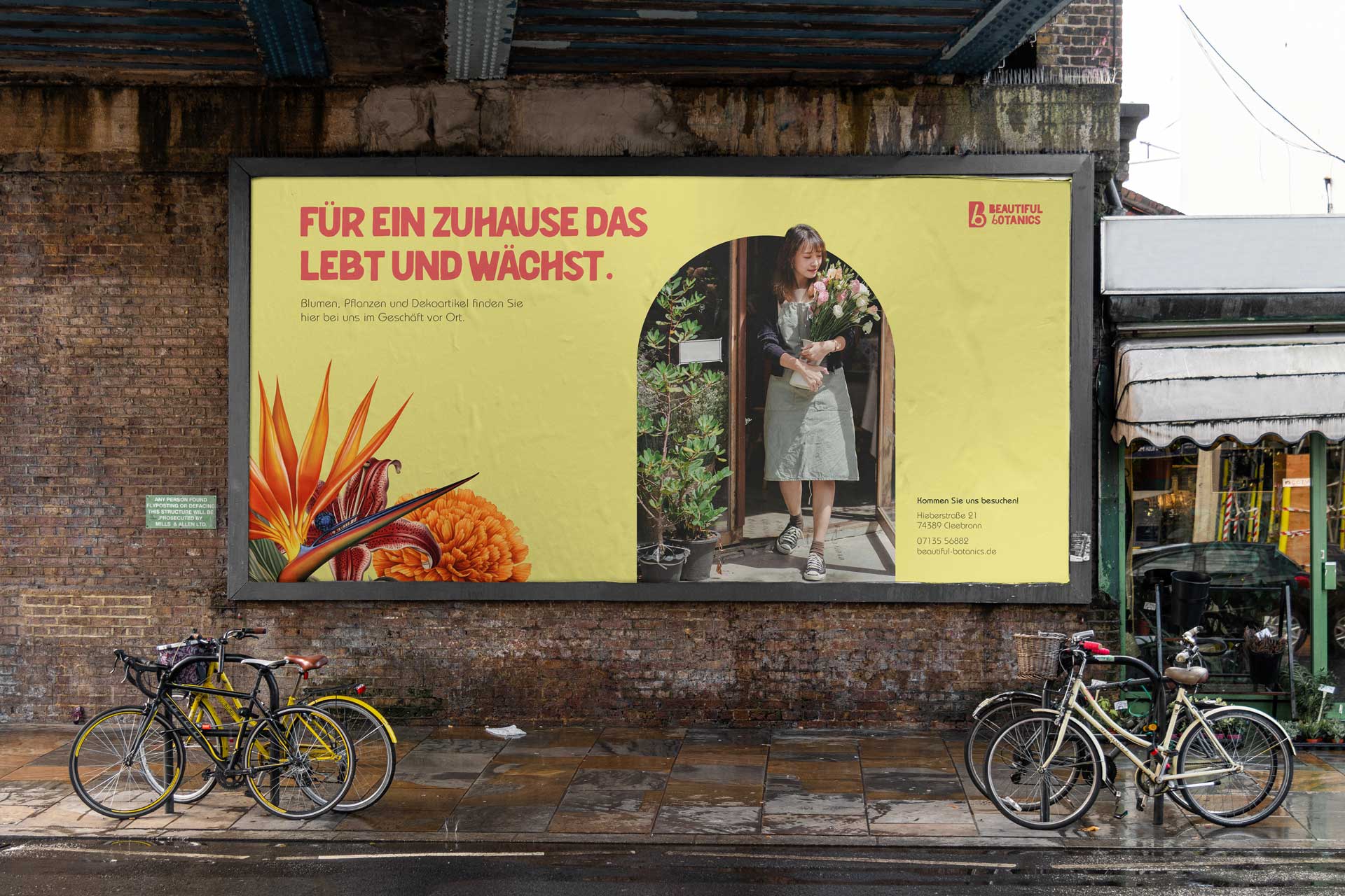 Exotische Pflanze im Detail mit aufgerautem Beautiful Botanics-Logo, einem kleinen „b“ im großen „B“, im Vordergrund.