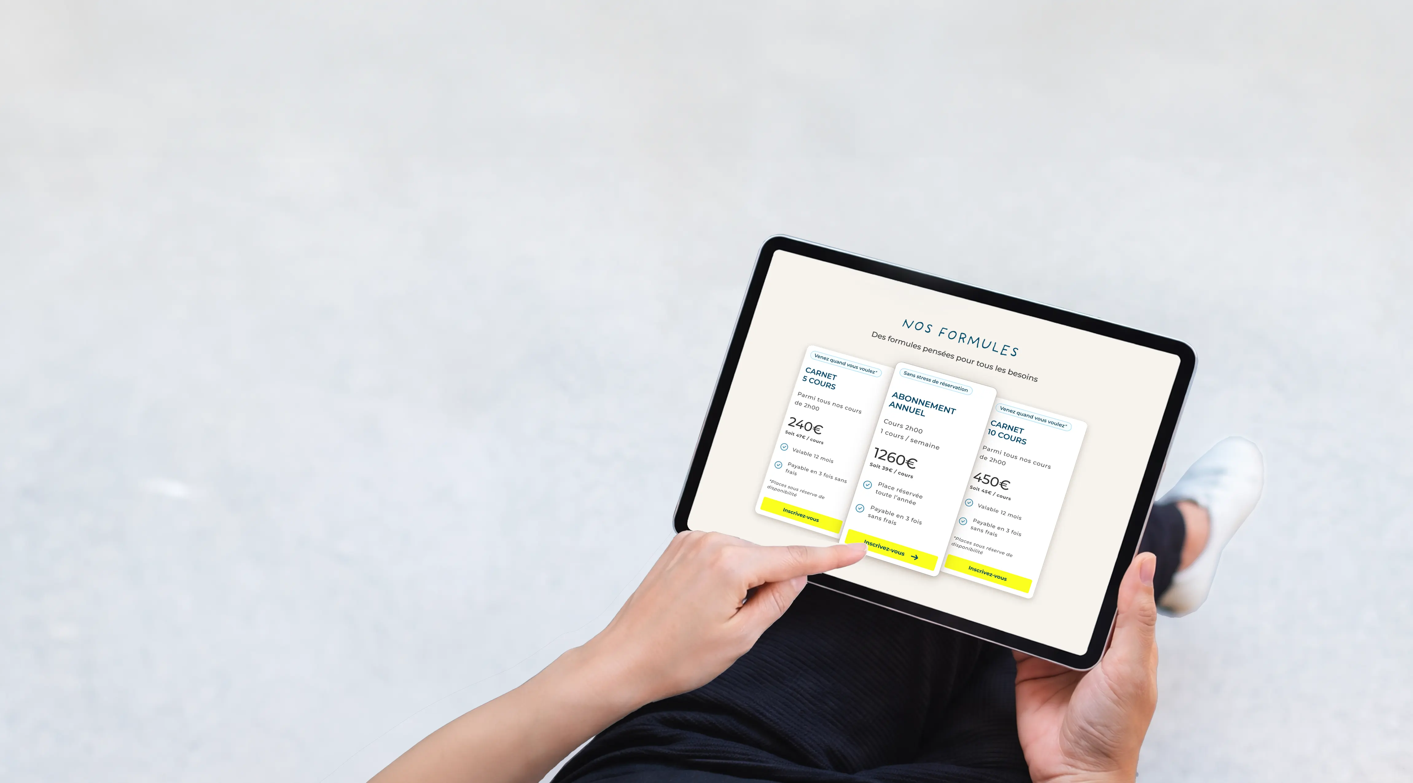 Dynamic picture of a cyclist riding downhill