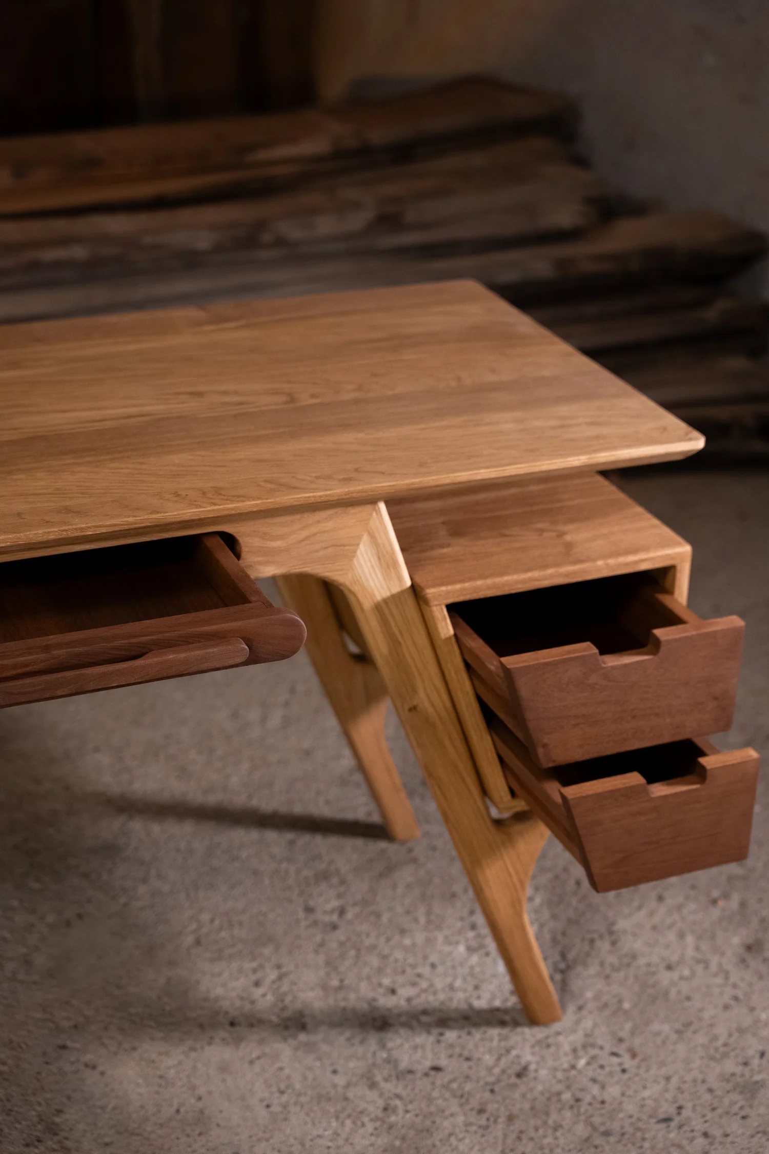 EDar’Vea Biuro Stalas