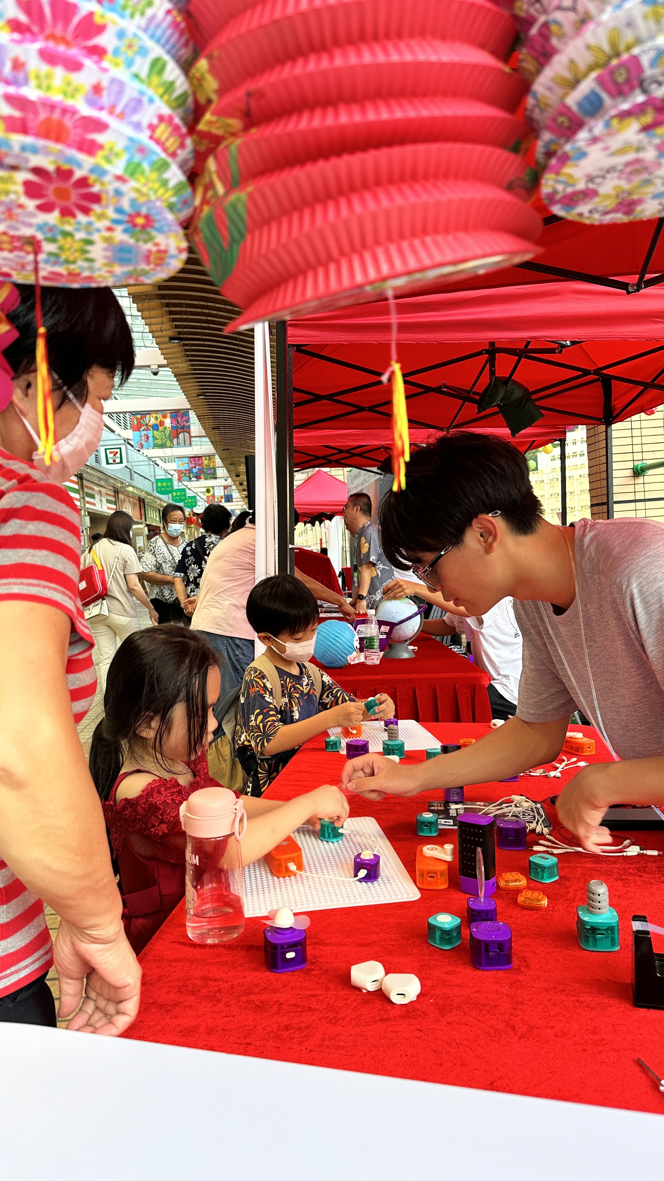 HKITF into community - Lai Tak Tsuen