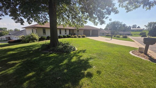 Photo 5 of 445 Arbor Oaks Lane, Lancaster