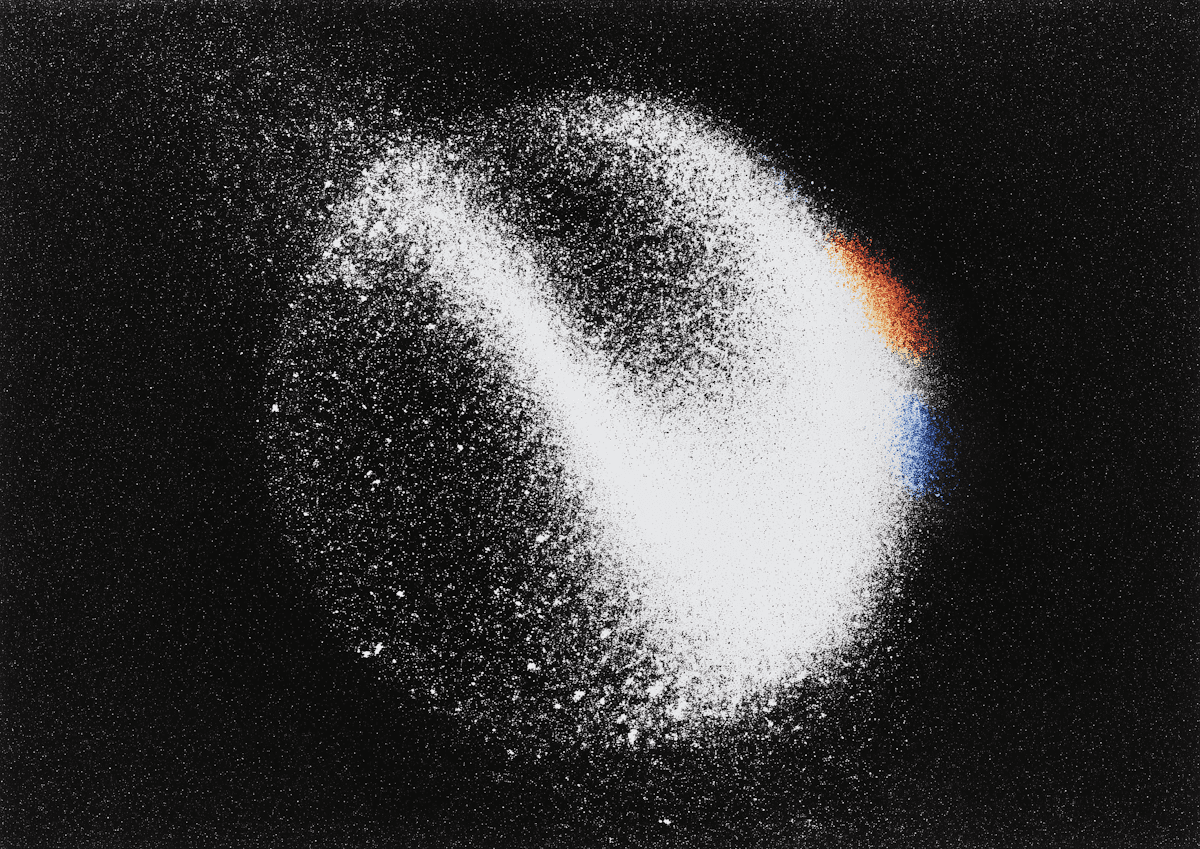 Abstract crescent-shaped cloud of white particles on a black background with subtle rainbow light