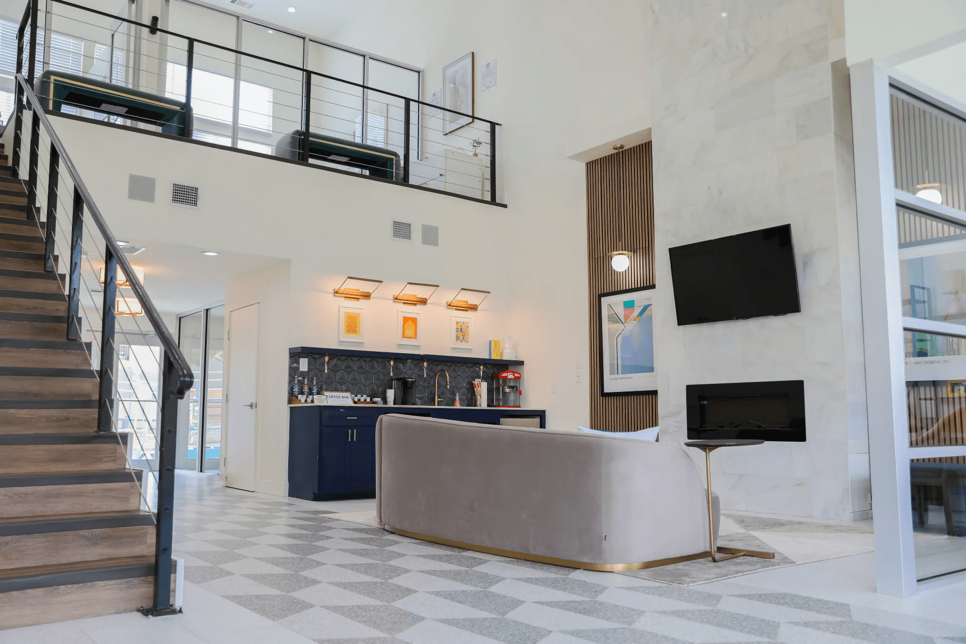 Aero White Rock — Dallas, TX — 2,500 sq ft