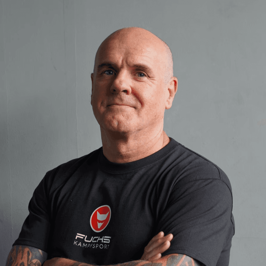 Günther, Trainer im Fuchs Kampfsportstudio, spezialisiert auf Boxen und Ausdauertraining