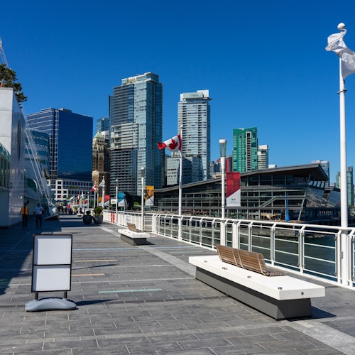 温哥华导览巴士游与斯坦利公园徒步游