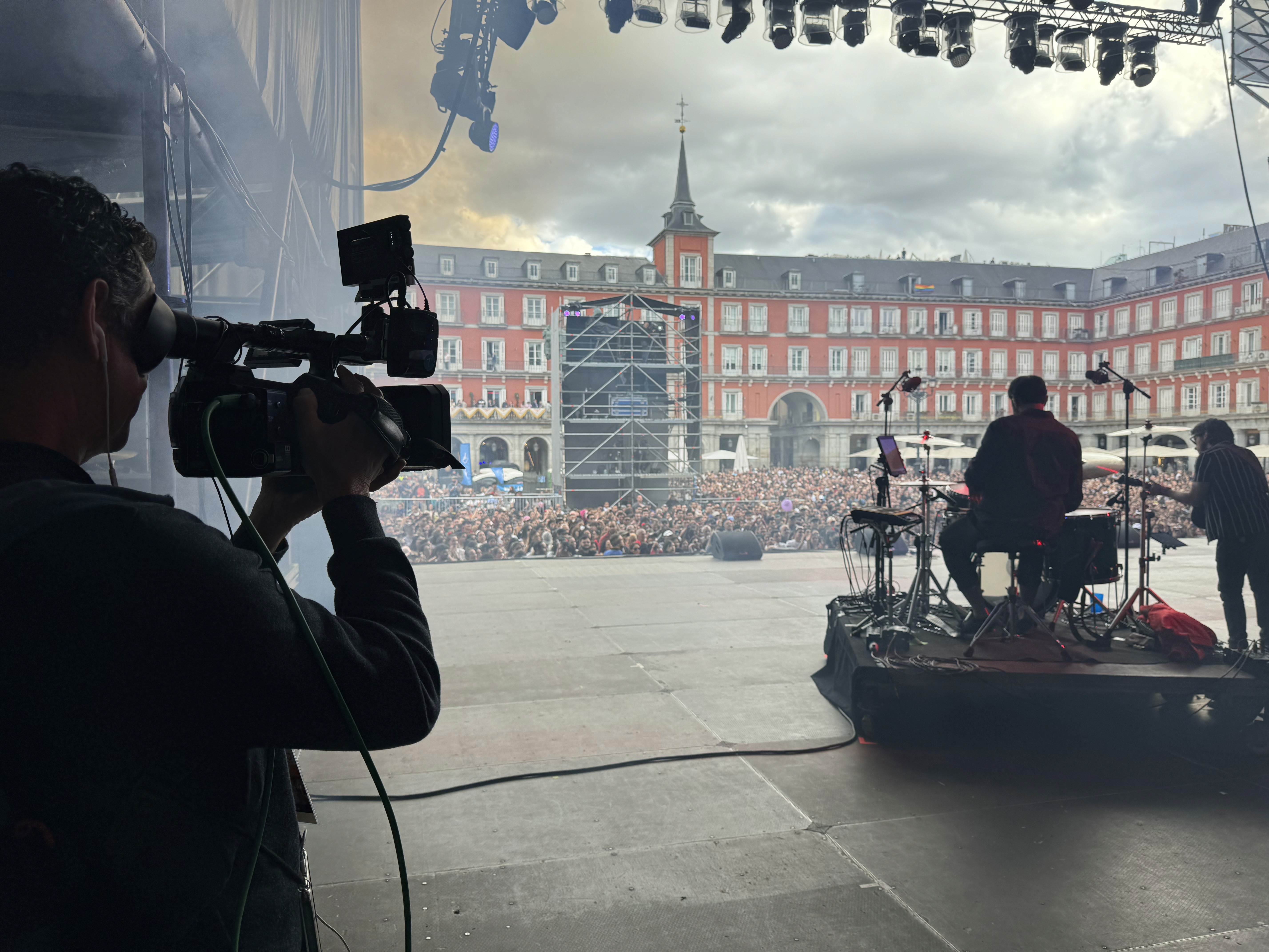 Coach explaining something to an athlete