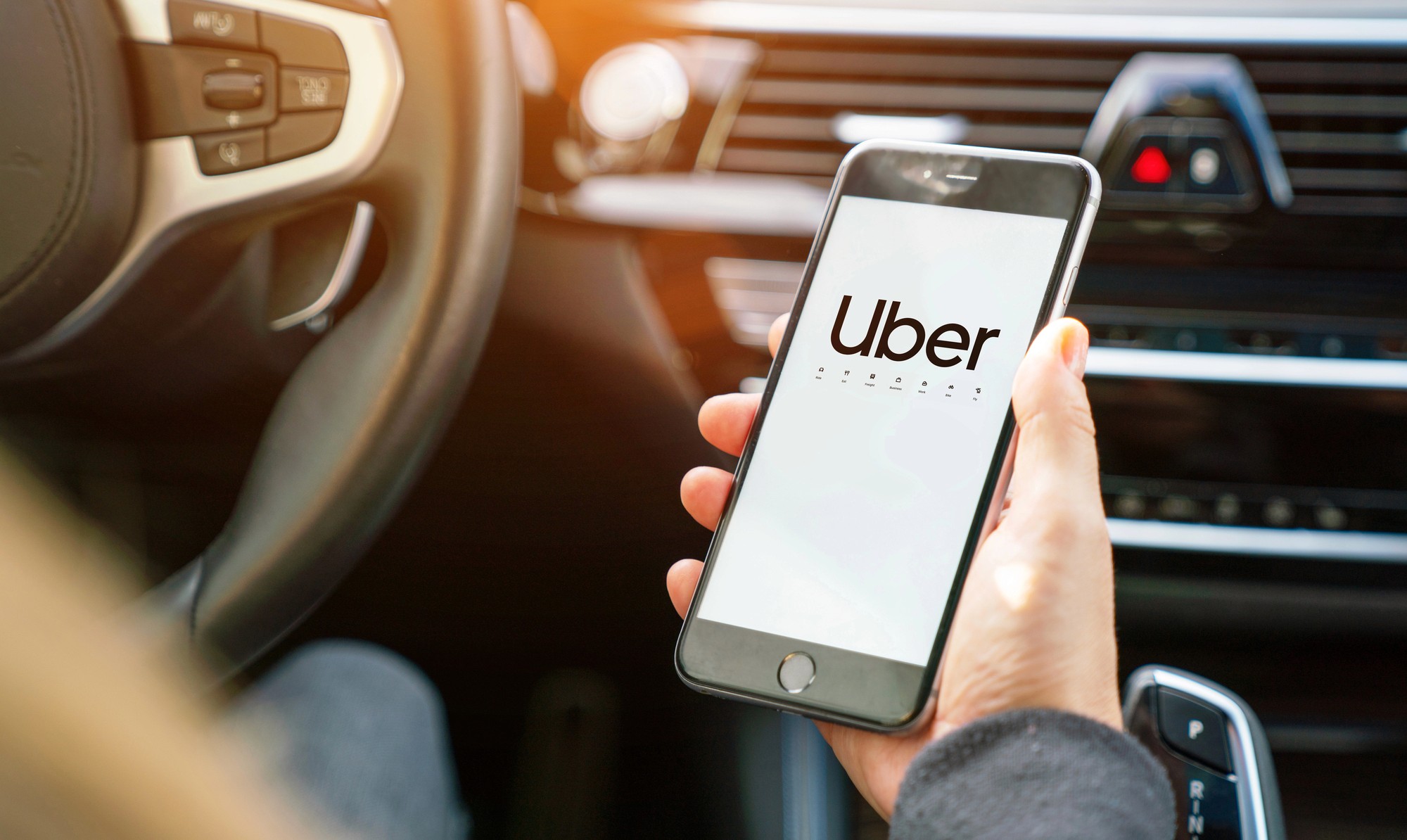 Uncover lessons from the iconic Uber Pitch Deck!