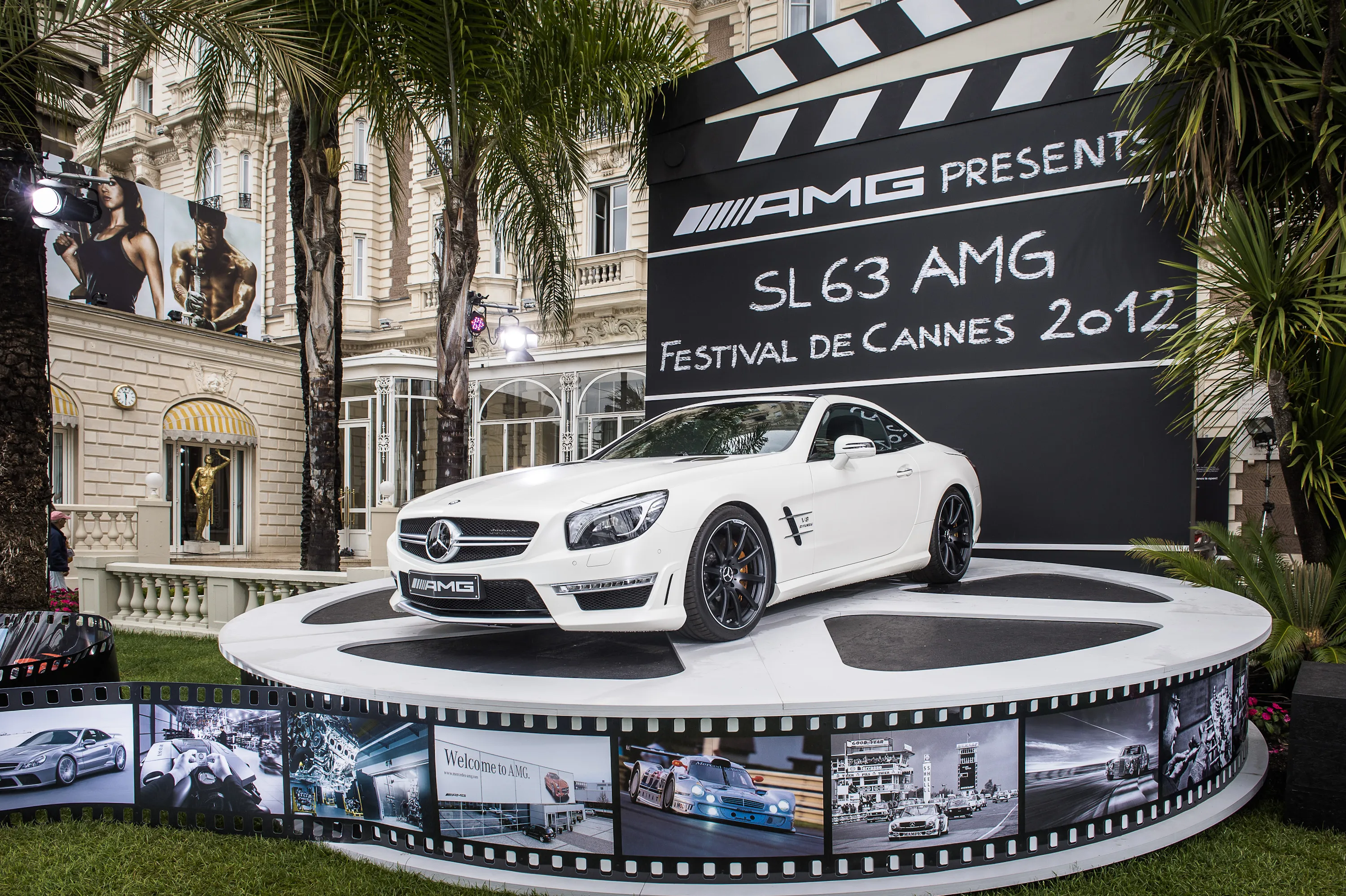 SL 63 AMG in weiß auf dem Filmfestival in Cannes, 2012