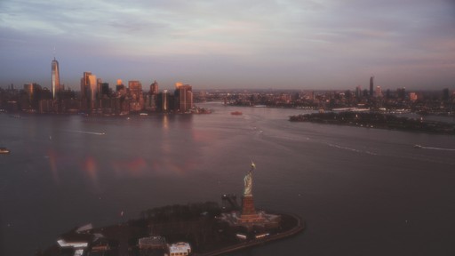 USD1 Becomes Available On Solana; WLFI Token Sees Major Listings. Photo By Harrison Mitchell On Unsplash.