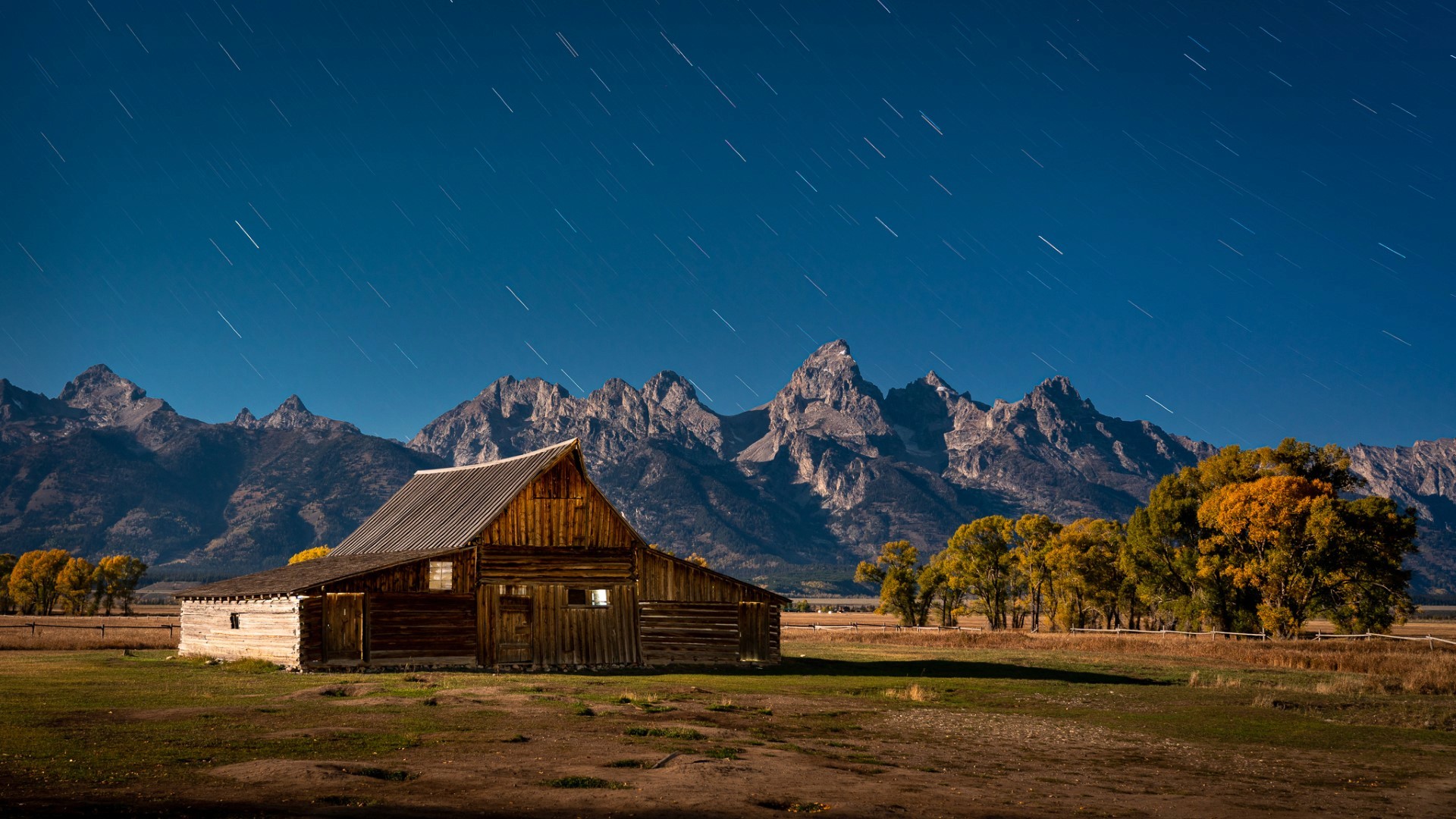 Maison photographié de nuit