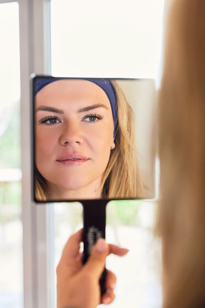 Light-touch-aesthetics-skins-peels