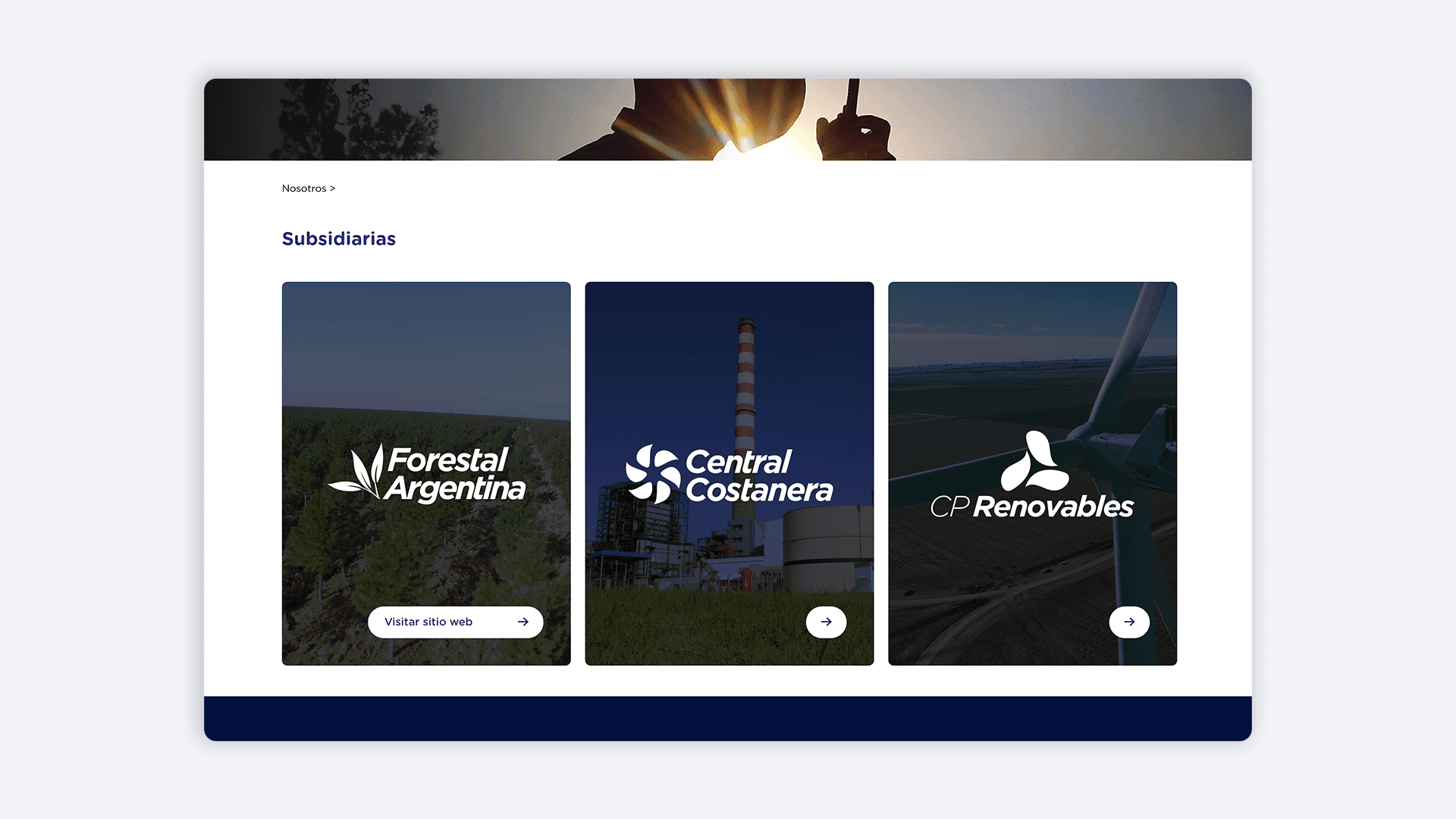 Tres secciones modulares tipo "cards" en un sitio web, representando diferentes servicios o categorías de contenido.
