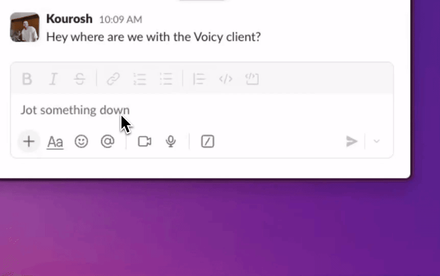 Ein GIF, das zeigt, wie die Spracheingabe-Funktionalität von Voicy in der Slack-App funktioniert.
