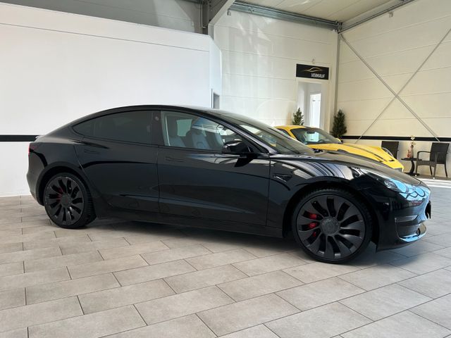 TESLA Model 3 2022 BLACK Gebrauchtwagen - Galeriebild 4