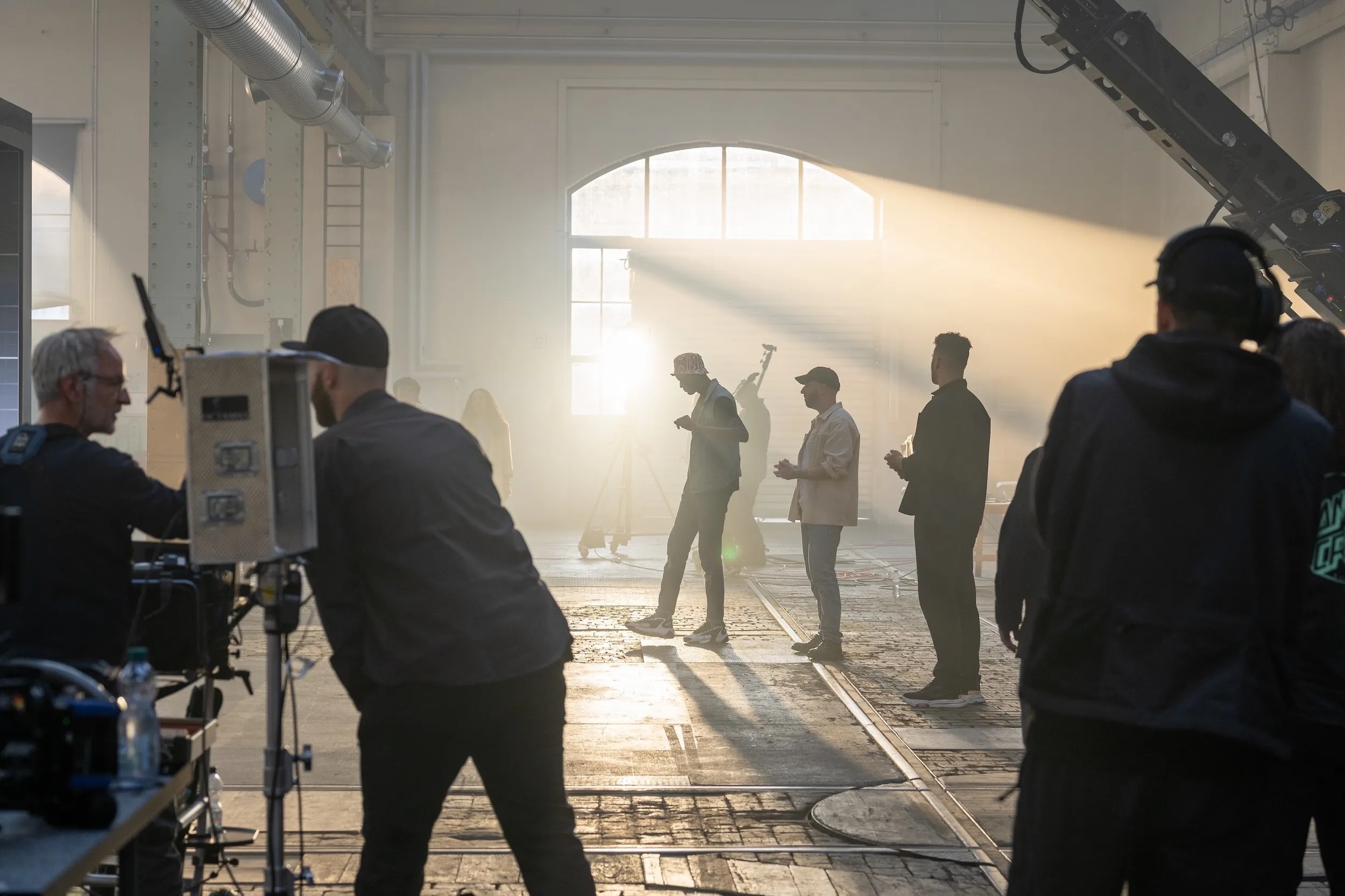 Behind the scenes blue Launch Shooting