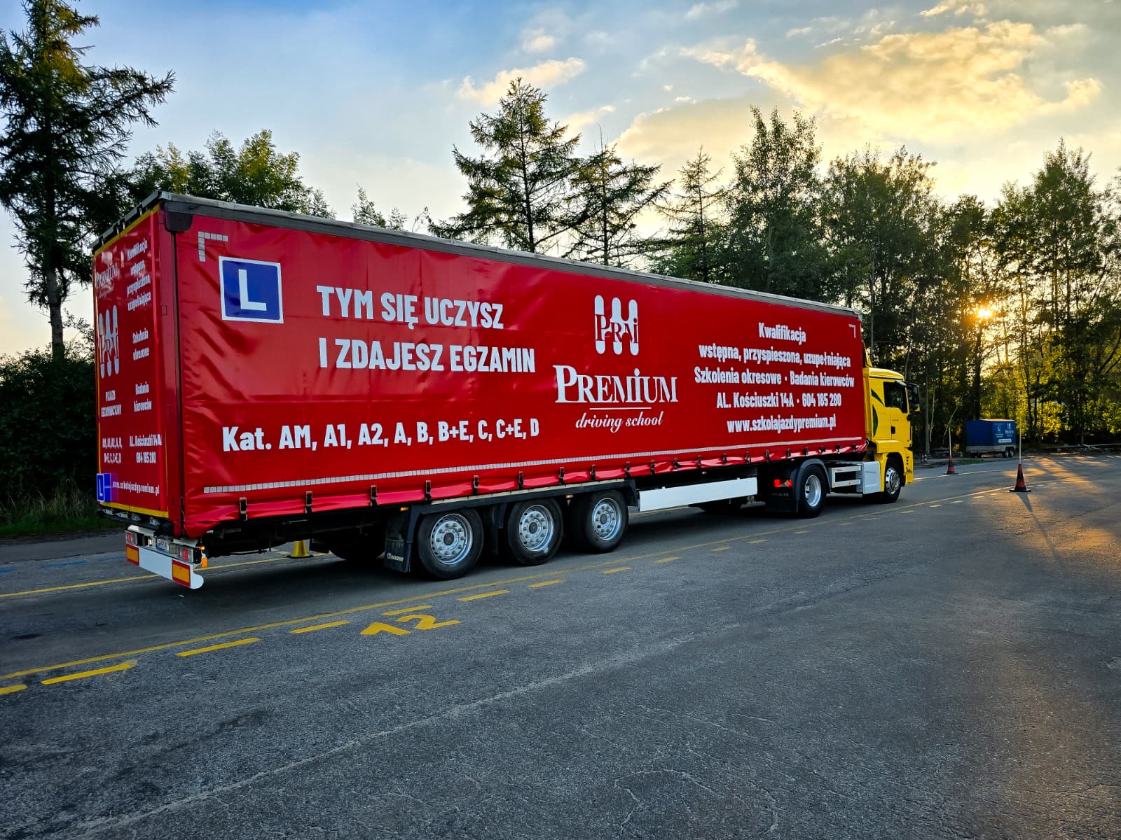 OSK Premium szkoła jazdy Mustang kurs kat B