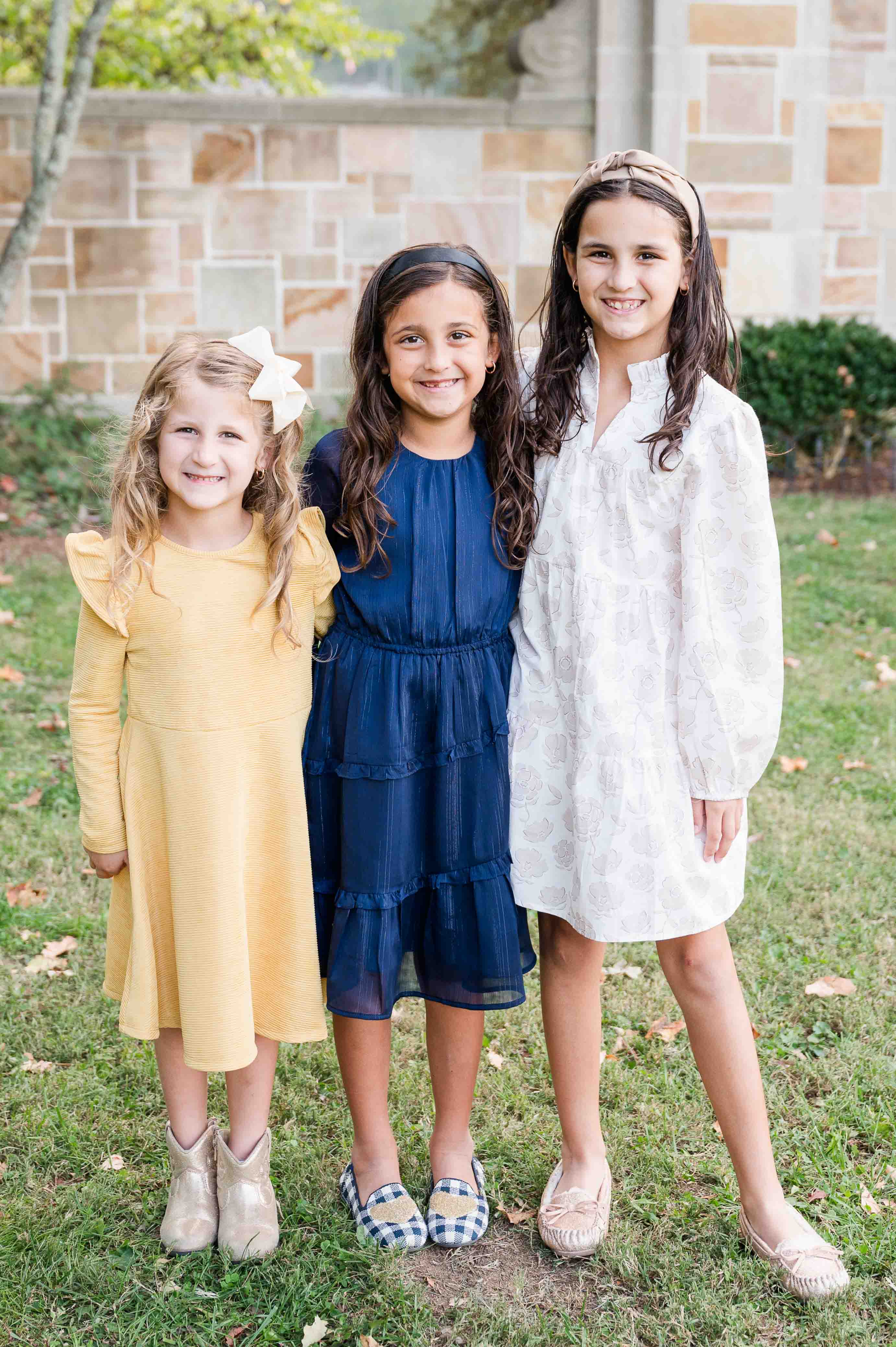 Family mini session portrait of sisters at Percy Warner Park.