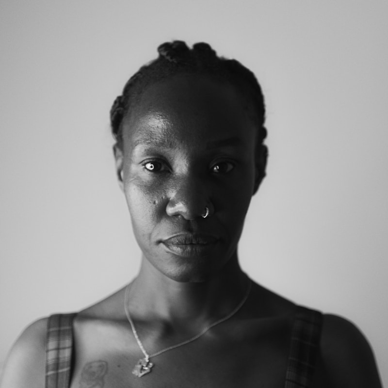Portrait d’une cliente africaine