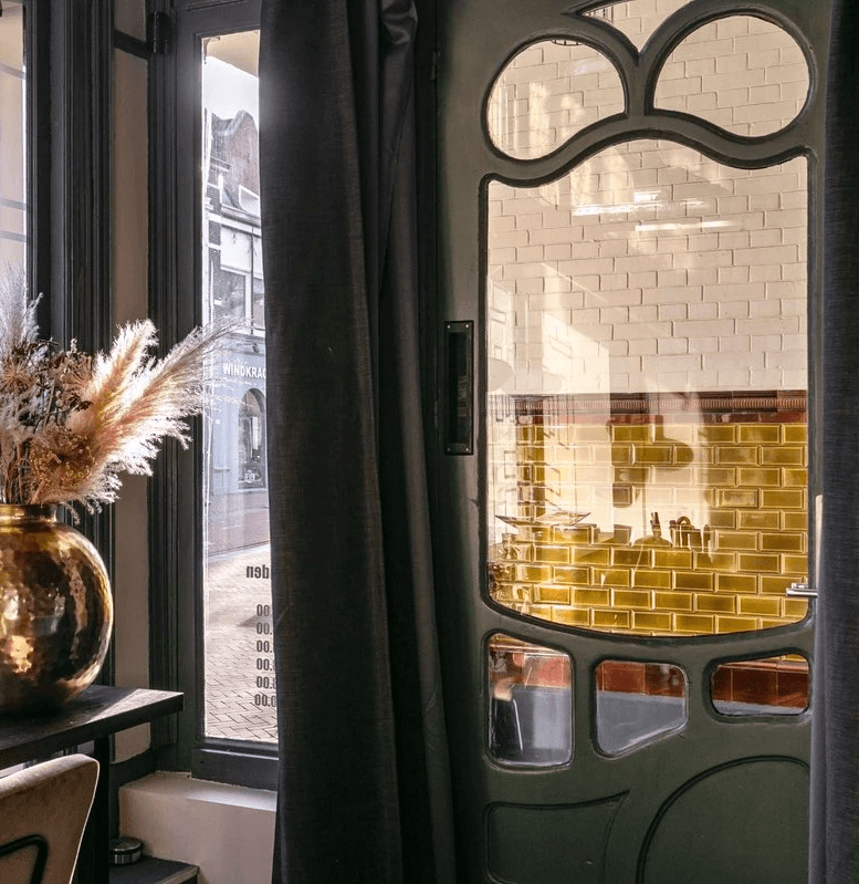 voordeur vintage tegels