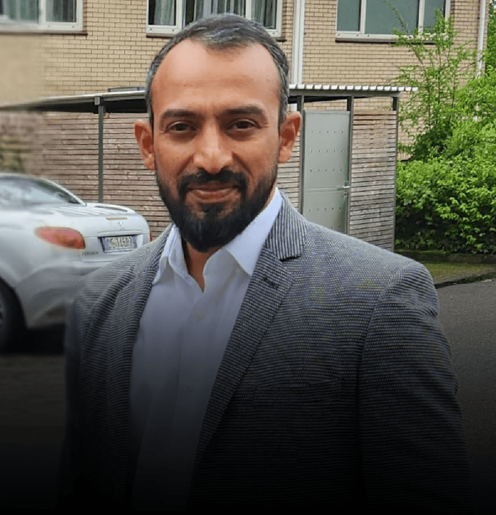 Ravindran Sethuprakasem - A visionary industrial manufacturing executive with 22+ years of comprehensive experience in building and scaling manufacturing operations across five continents.