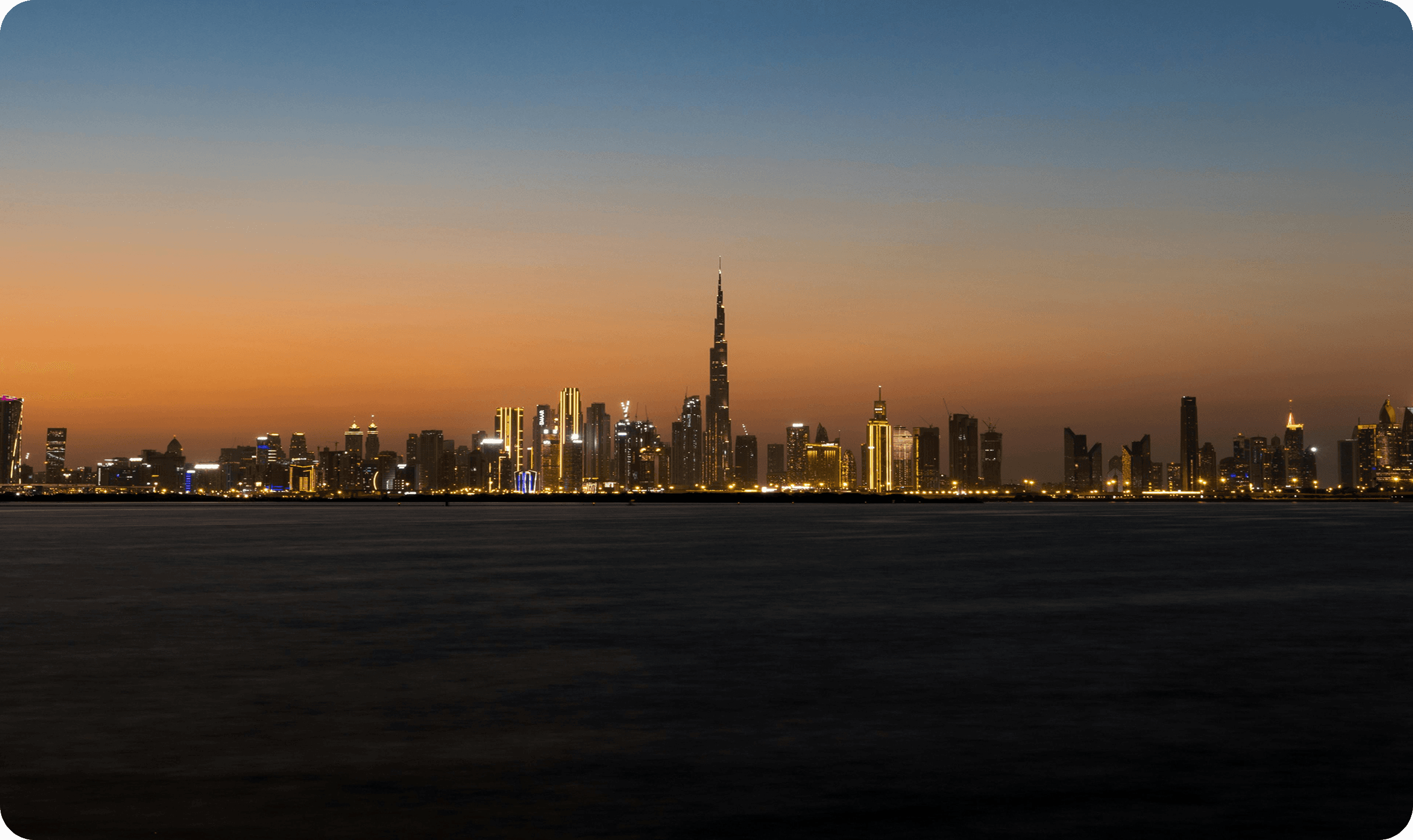 Dubai skyine view