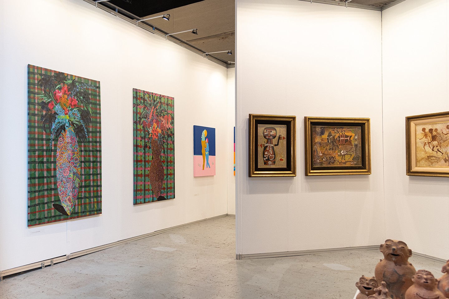 Diego Obligado Galería de Arte - Diego Vergara. Dibujos. Lo numinoso, Examen de conciencia y Los próximos. Pertenecientes al tríptico Estado de situación Grafito sobre papel - 70 x 50 cm. CU - 2024 