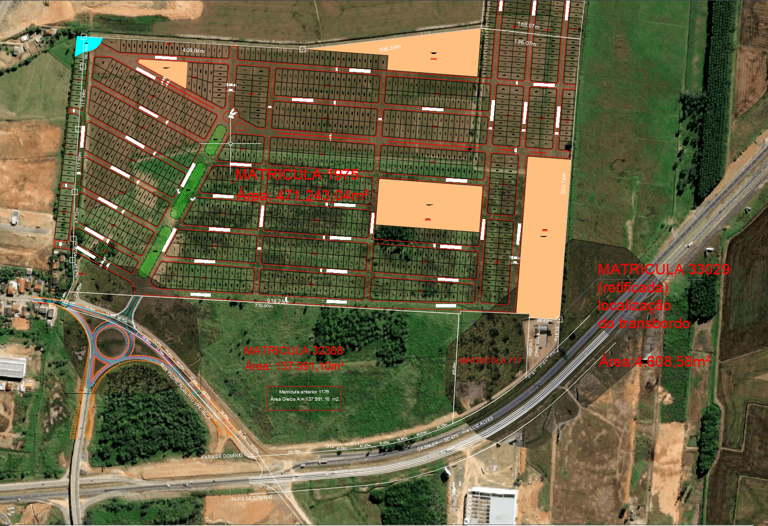 Vista aérea com sobreposição da planta do loteamento, destacando as quadras, lotes e a área residencial planejada junto ao acesso da rodovia.