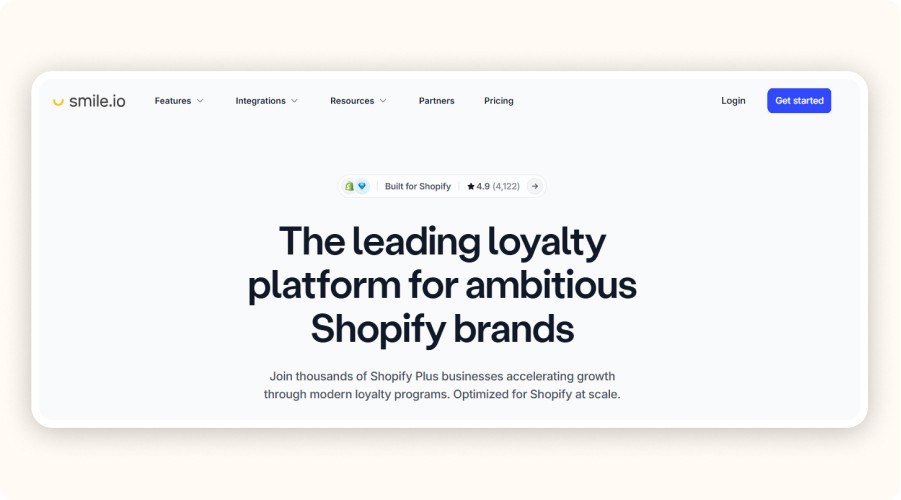 Smile.io homepage showcasing Shopify loyalty platform for ecommerce brands