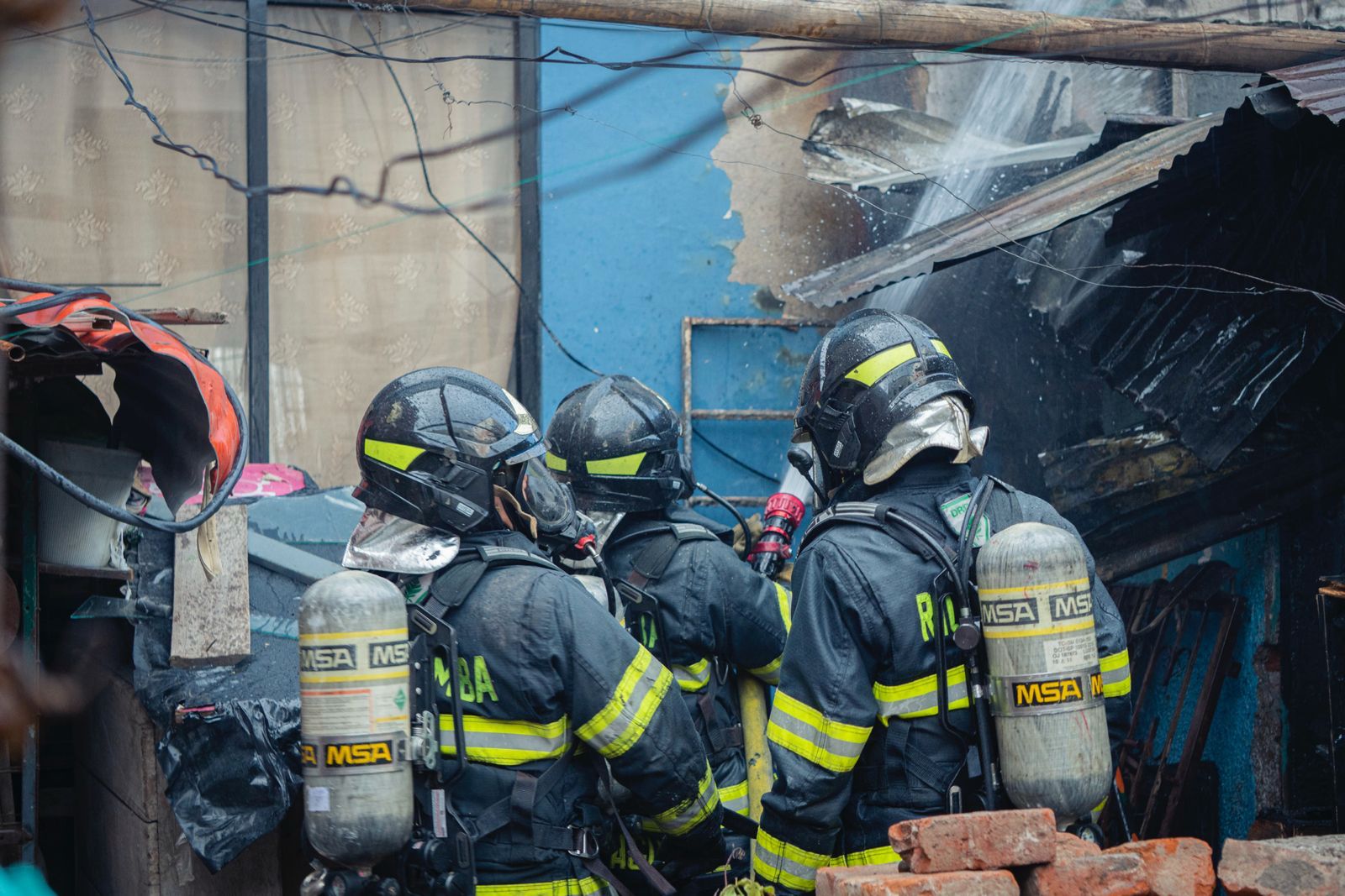 Bomberos controlaron incendio en vivienda del sector San Antonio de Padua