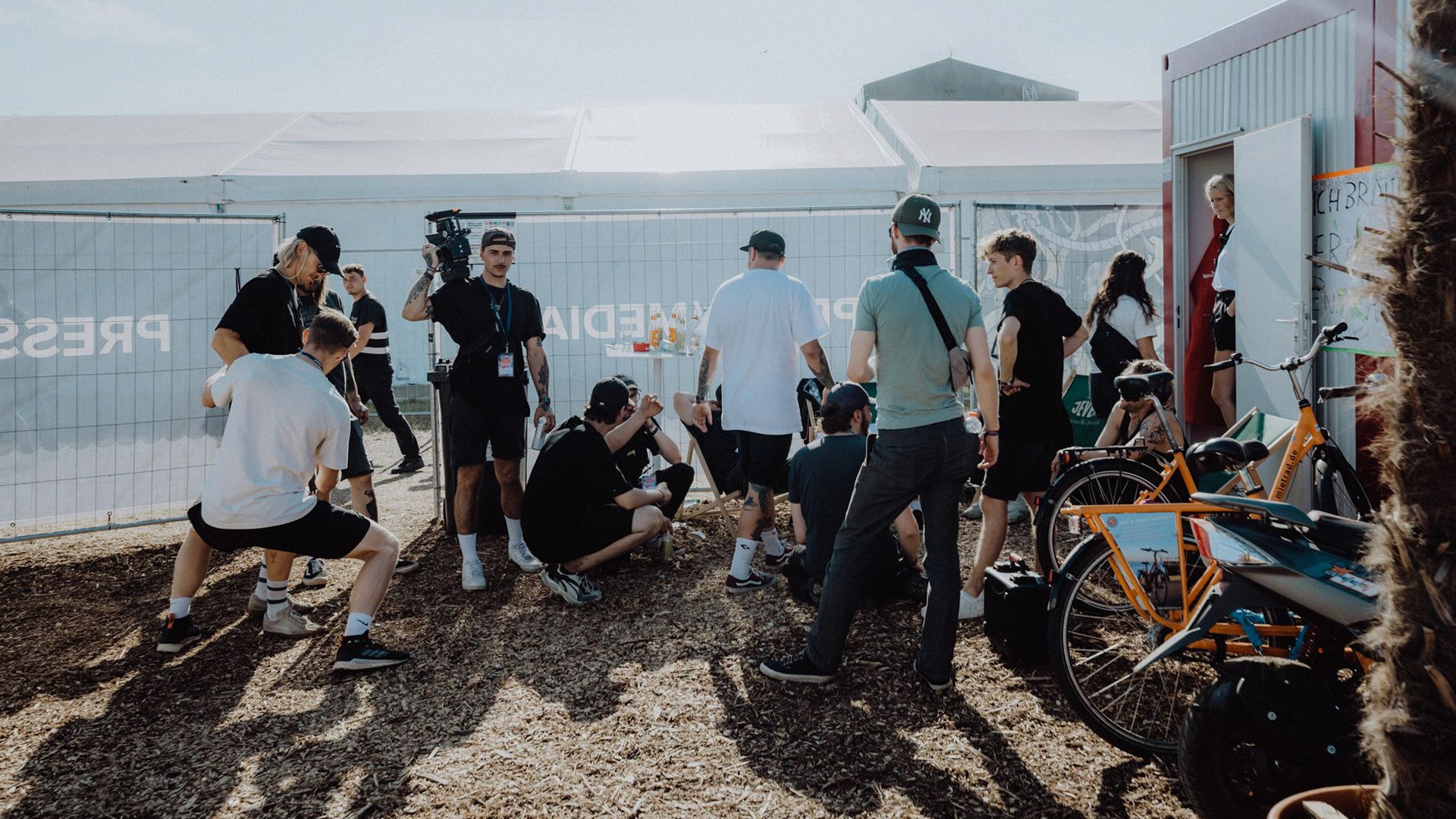 festival aftermovie team deichbrand festival, a lot of camera cinema backstage 