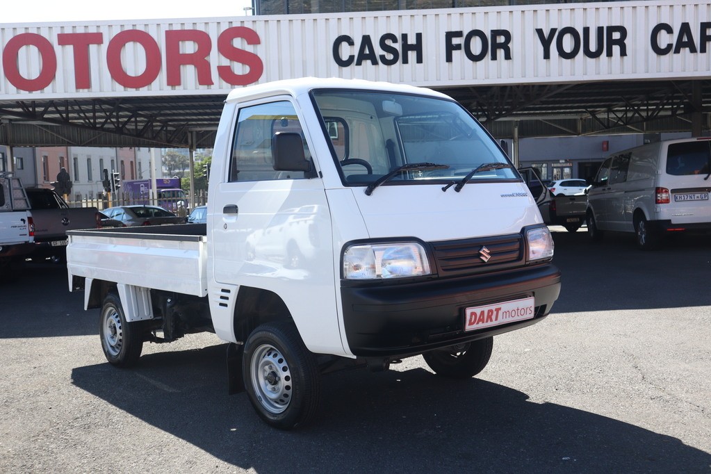 A view of the top of the eiffel tower