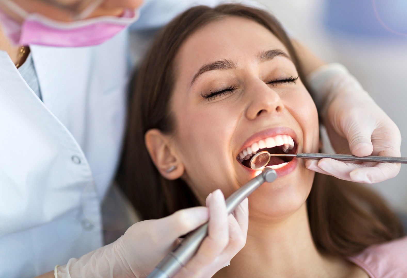 Painless Root Canal Treatment at Dentistree Kolkata