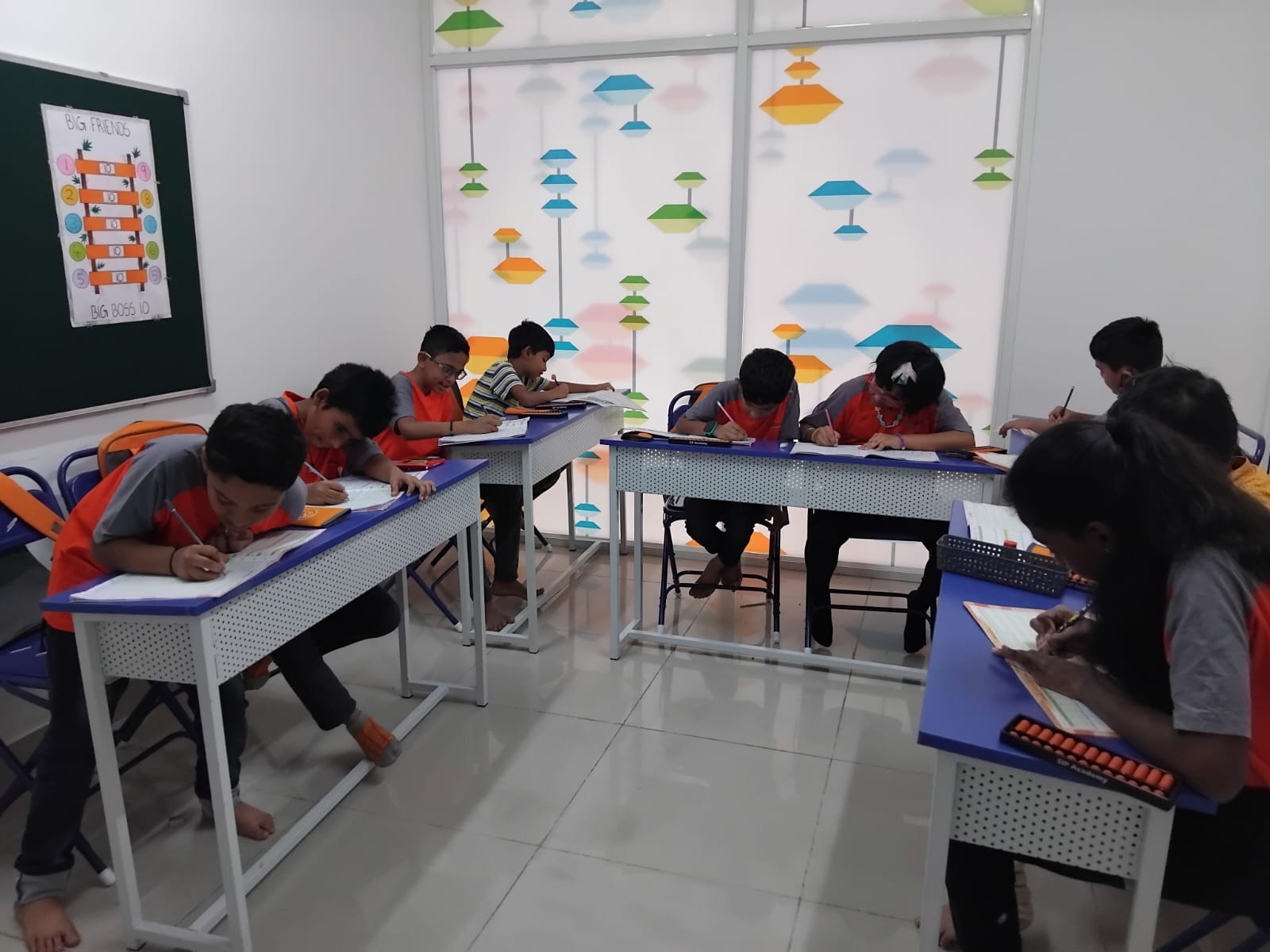 SHGHV1orZE8zeFdadrvXasjsvWg.jpg?width=16