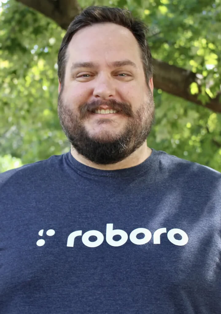 Erik Gieszelmann headshot