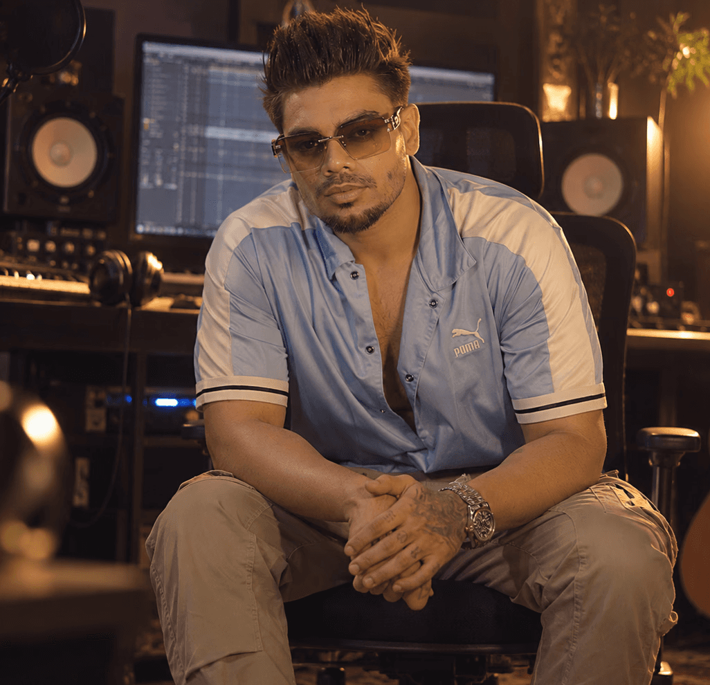Love Bagga studio photo