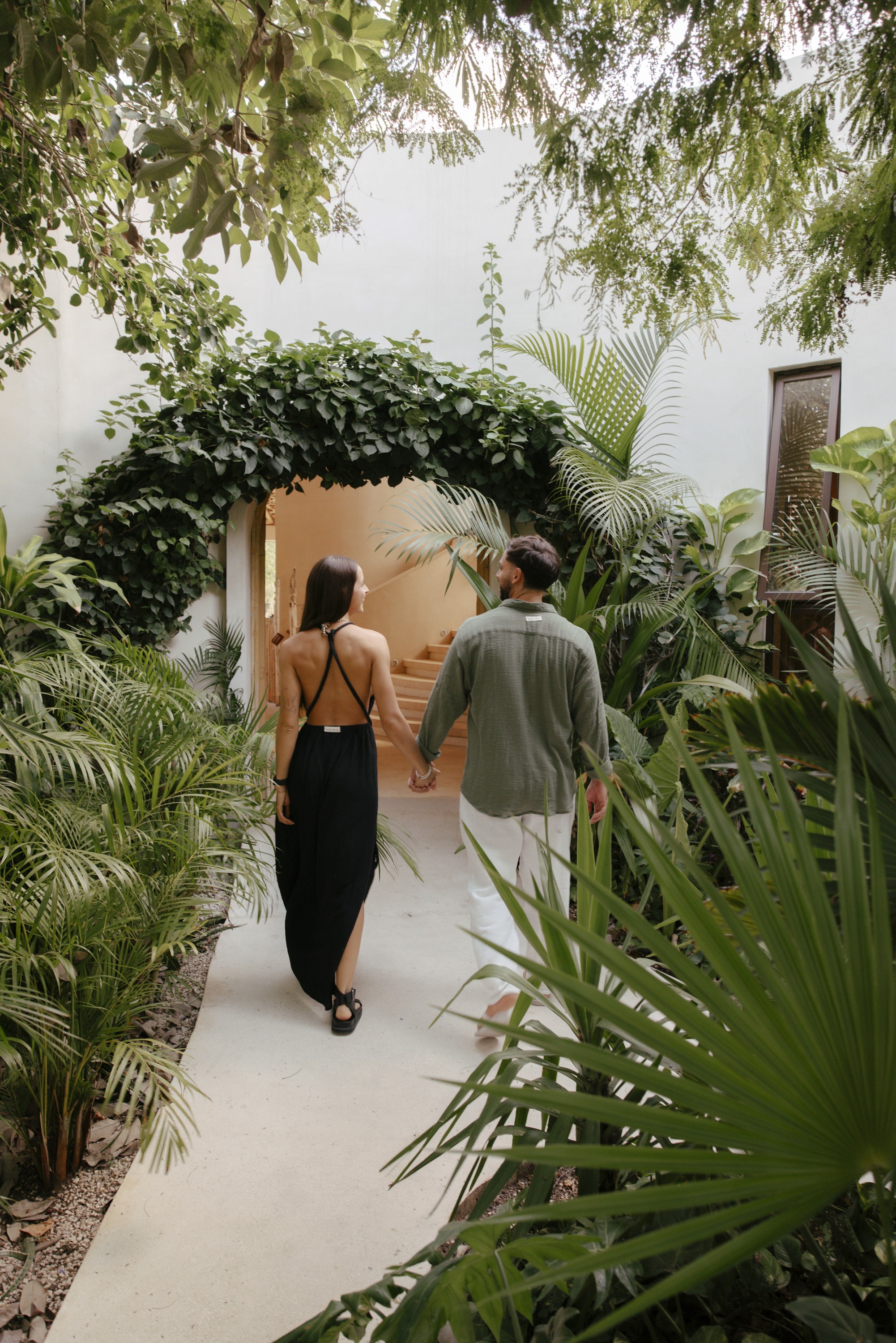 Entrance to Motmot restaurant